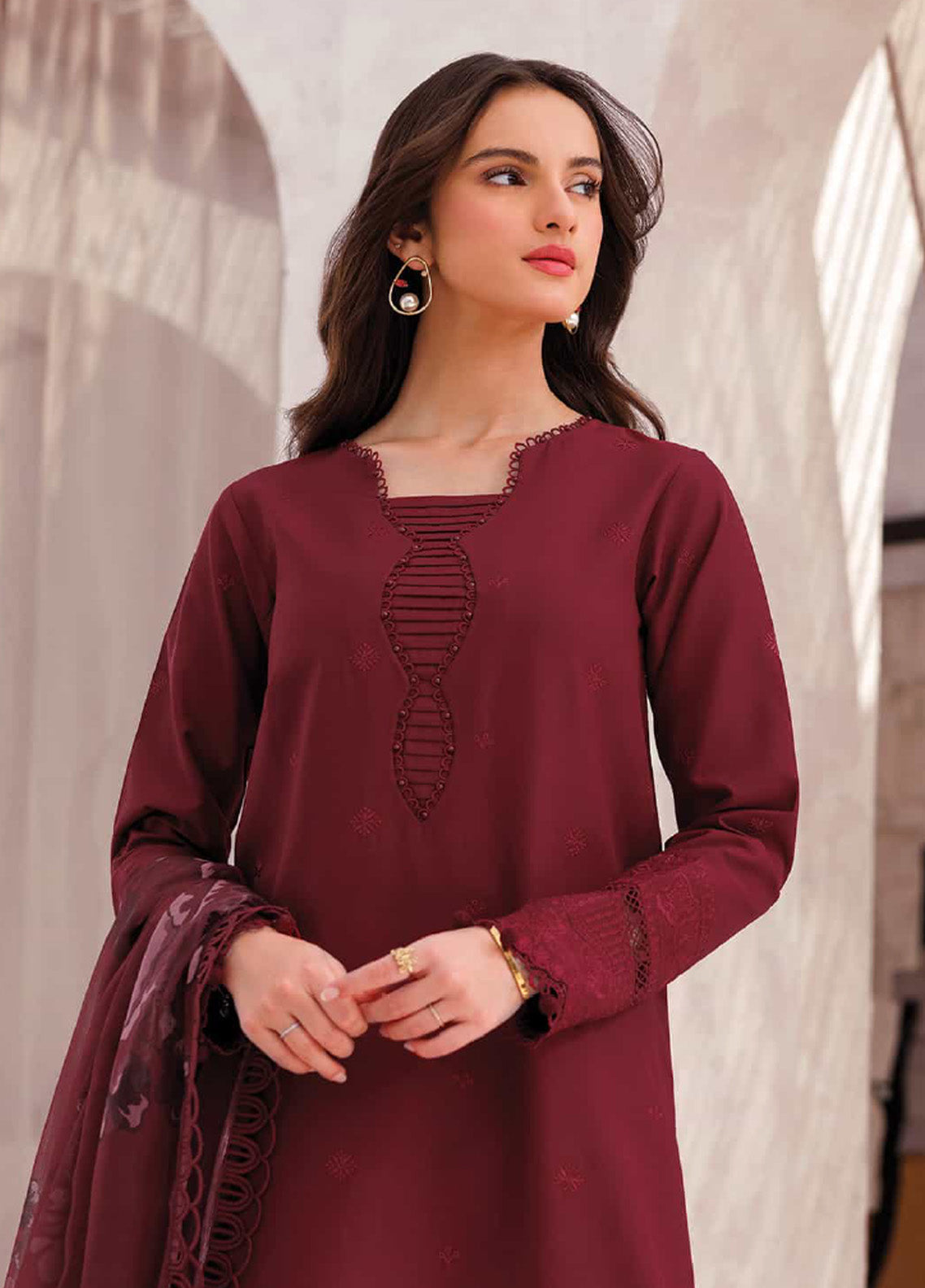 Bahar by Farasha Embroidered Lawn Suits Unstitched 3 Piece - FSH25B 07 REGAL ORCHID Bahar by Farasha Embroidered Lawn Suits Unstitched 3 Piece - FSH25B 07 REGAL ORCHID