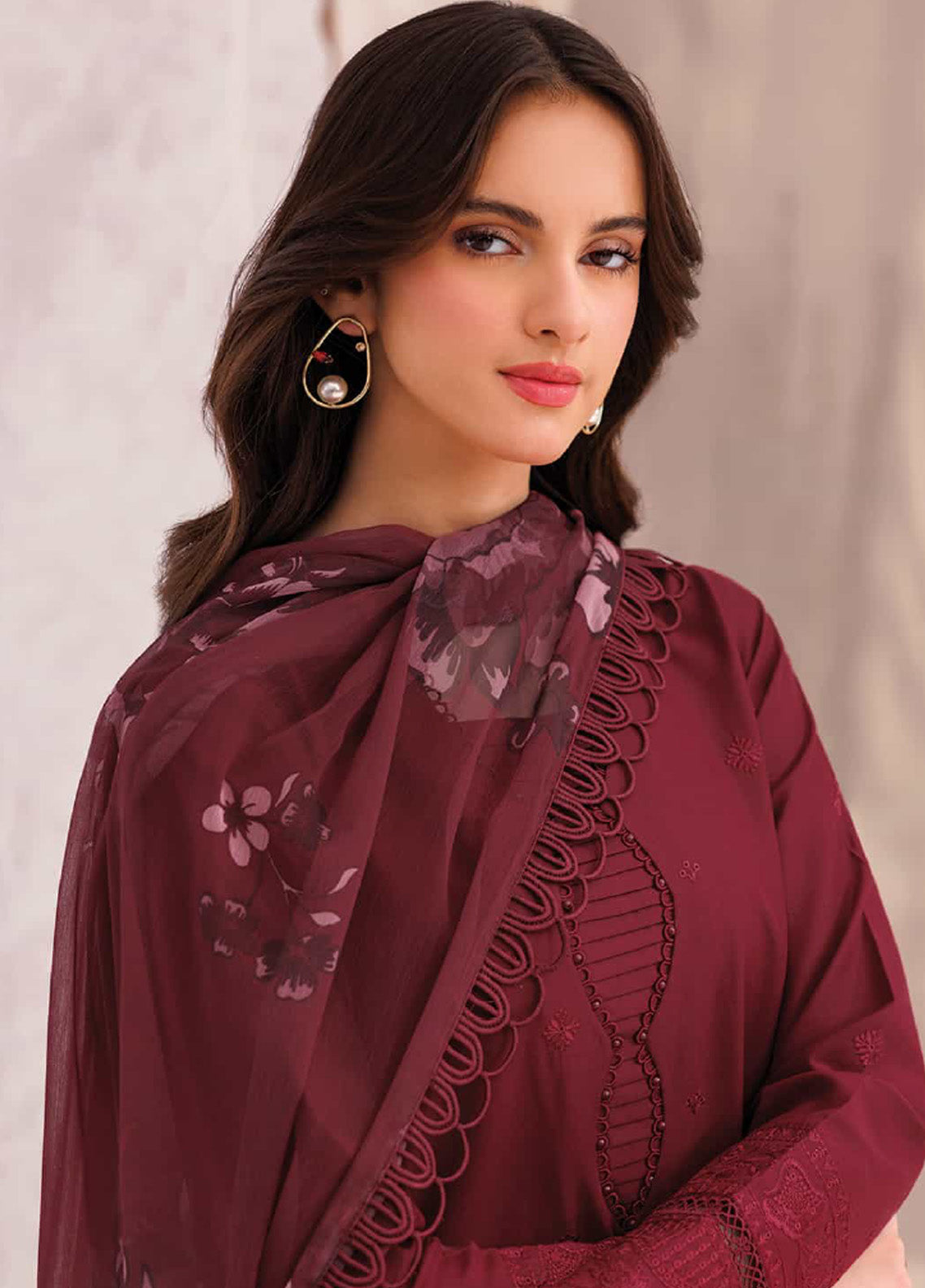 Bahar by Farasha Embroidered Lawn Suits Unstitched 3 Piece - FSH25B 07 REGAL ORCHID Bahar by Farasha Embroidered Lawn Suits Unstitched 3 Piece - FSH25B 07 REGAL ORCHID