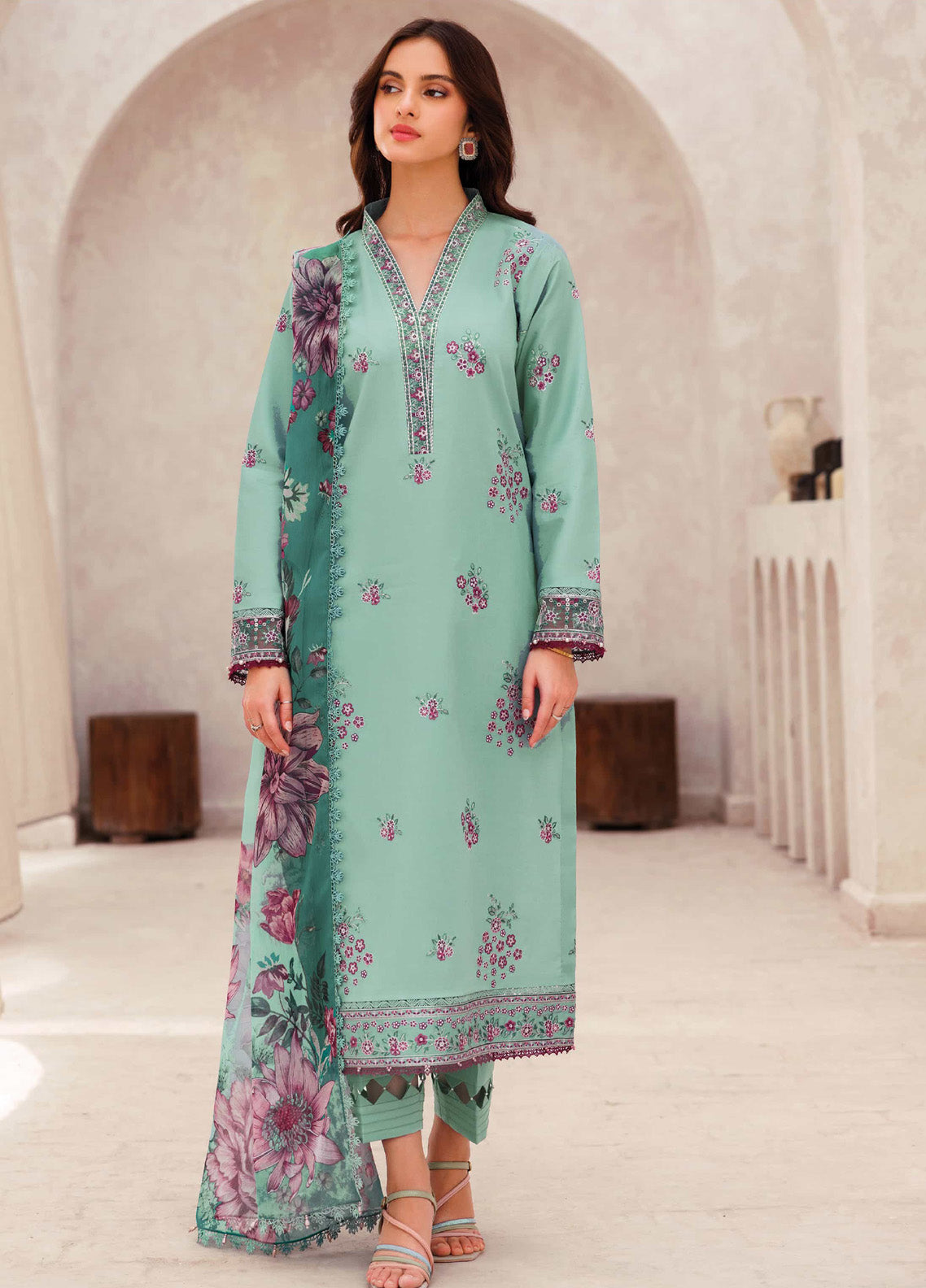 Bahar by Farasha Embroidered Lawn Suits Unstitched 3 Piece - FSH25B 08 CYAN WHISPER Bahar by Farasha Embroidered Lawn Suits Unstitched 3 Piece - FSH25B 08 CYAN WHISPER