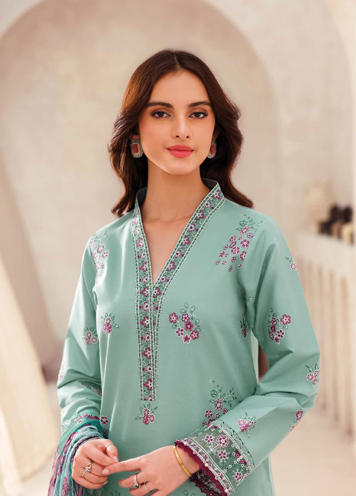 Bahar by Farasha Embroidered Lawn Suits Unstitched 3 Piece - FSH25B 08 CYAN WHISPER Bahar by Farasha Embroidered Lawn Suits Unstitched 3 Piece - FSH25B 08 CYAN WHISPER