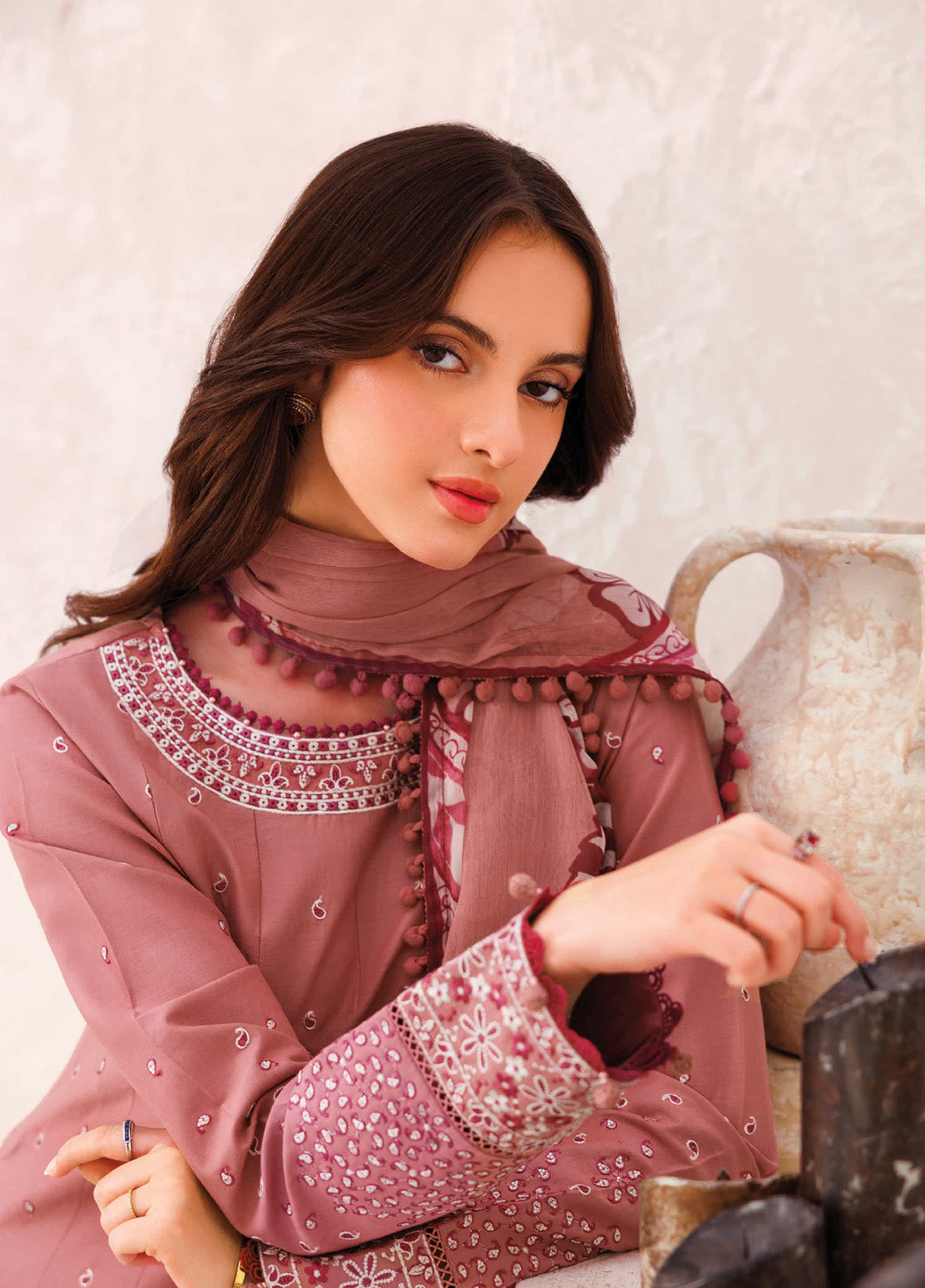 Bahar by Farasha Embroidered Lawn Suits Unstitched 3 Piece - FSH25B 12 PINK WHISPER Bahar by Farasha Embroidered Lawn Suits Unstitched 3 Piece - FSH25B 12 PINK WHISPER