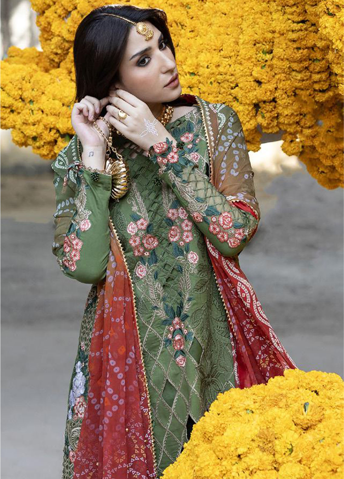 Bandhani By Al Zohaib Chikankari Lawn Suits Unstitched 3 Piece - AZ26BCL BTJ-26-01 Bandhani By Al Zohaib Chikankari Lawn Suits Unstitched 3 Piece - AZ26BCL BTJ-26-01