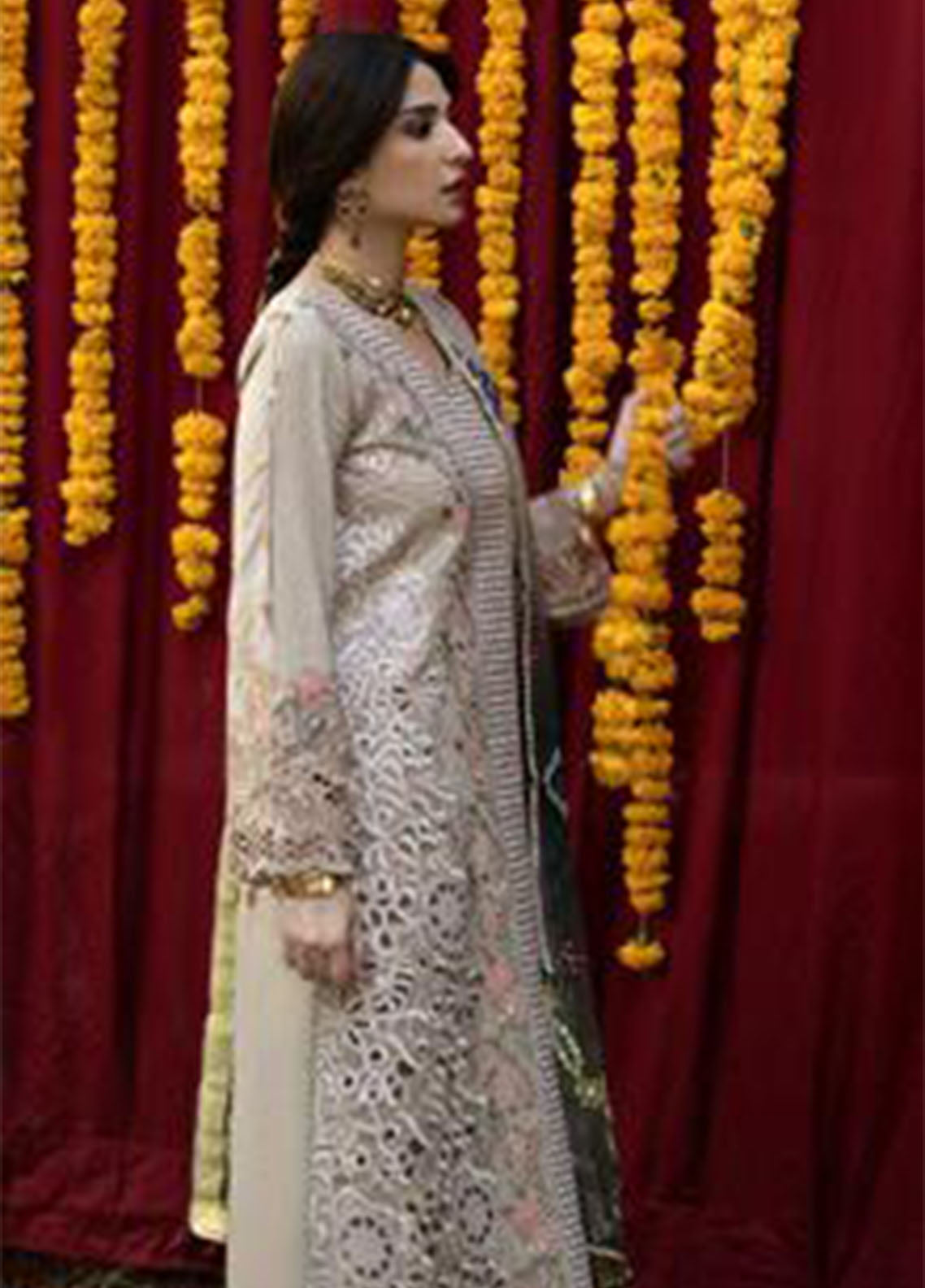 Bandhani By Al Zohaib Chikankari Lawn Suits Unstitched 3 Piece - AZ26BCL BTJ-26-07 Bandhani By Al Zohaib Chikankari Lawn Suits Unstitched 3 Piece - AZ26BCL BTJ-26-07