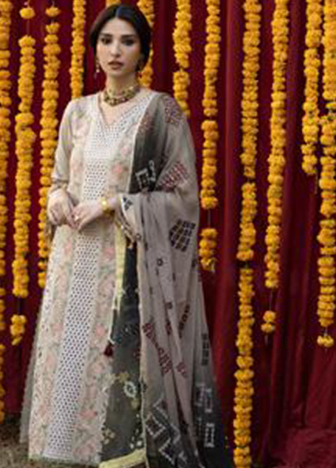 Bandhani By Al Zohaib Chikankari Lawn Suits Unstitched 3 Piece - AZ26BCL BTJ-26-07 Bandhani By Al Zohaib Chikankari Lawn Suits Unstitched 3 Piece - AZ26BCL BTJ-26-07