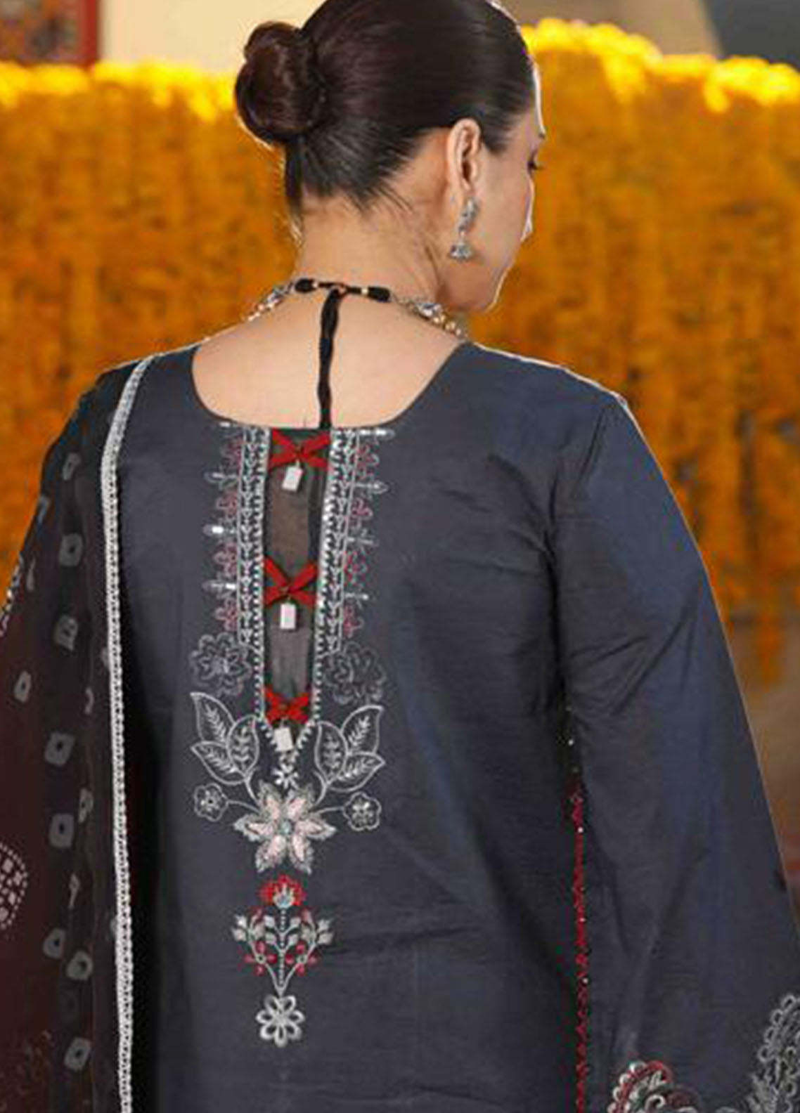 Bandhani By Al Zohaib Chikankari Lawn Suits Unstitched 3 Piece - AZ26BCL BTJ-26-10 Bandhani By Al Zohaib Chikankari Lawn Suits Unstitched 3 Piece - AZ26BCL BTJ-26-10