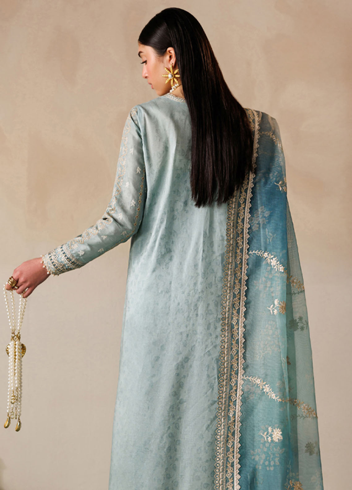 Baroque Embroidered Lawn 3 Piece Unstitched Suit BQ26EL D-01 Baroque Embroidered Lawn 3 Piece Unstitched Suit BQ26EL D-01