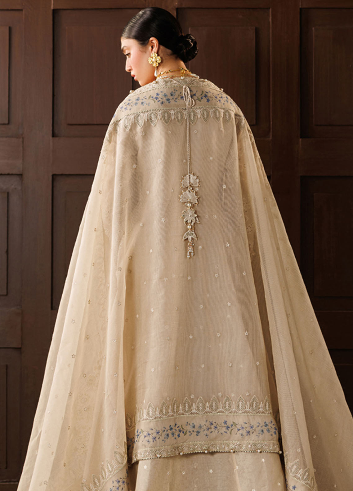 Baroque Embroidered Lawn 3 Piece Unstitched Suit BQ26EL D-03 Baroque Embroidered Lawn 3 Piece Unstitched Suit BQ26EL D-03