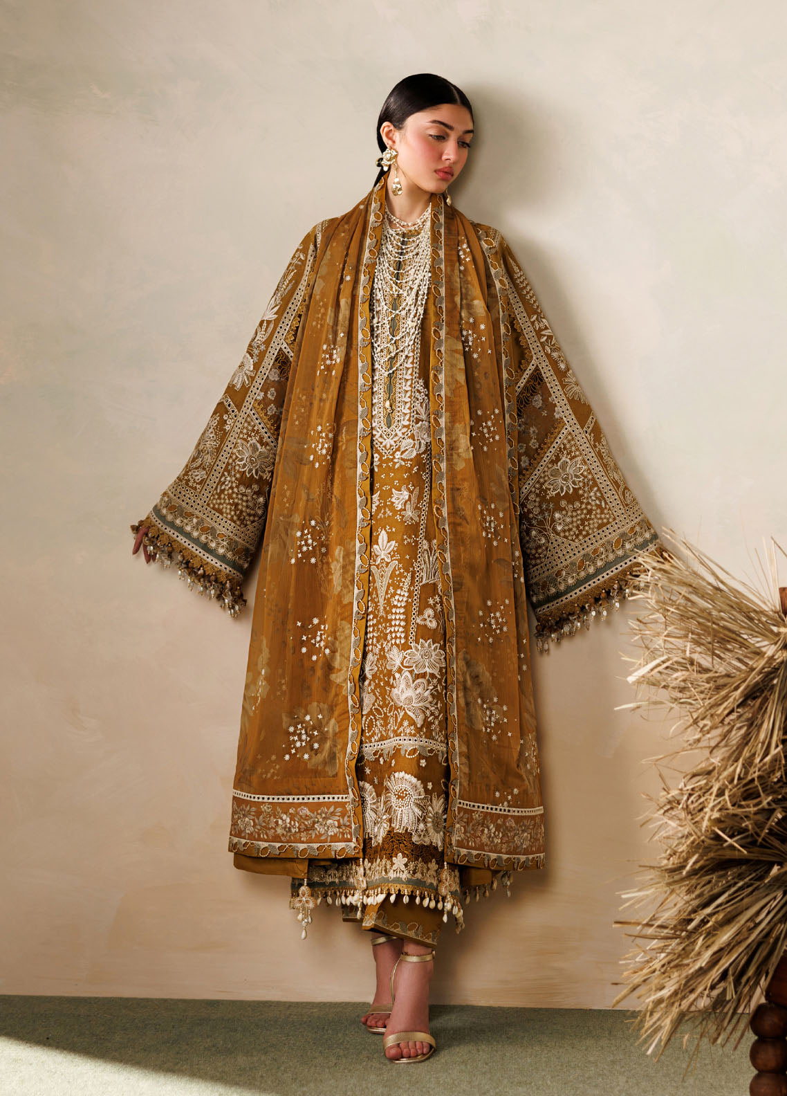 Baroque Embroidered Lawn 3 Piece Unstitched Suit BQ26EL D-07 Baroque Embroidered Lawn 3 Piece Unstitched Suit BQ26EL D-07