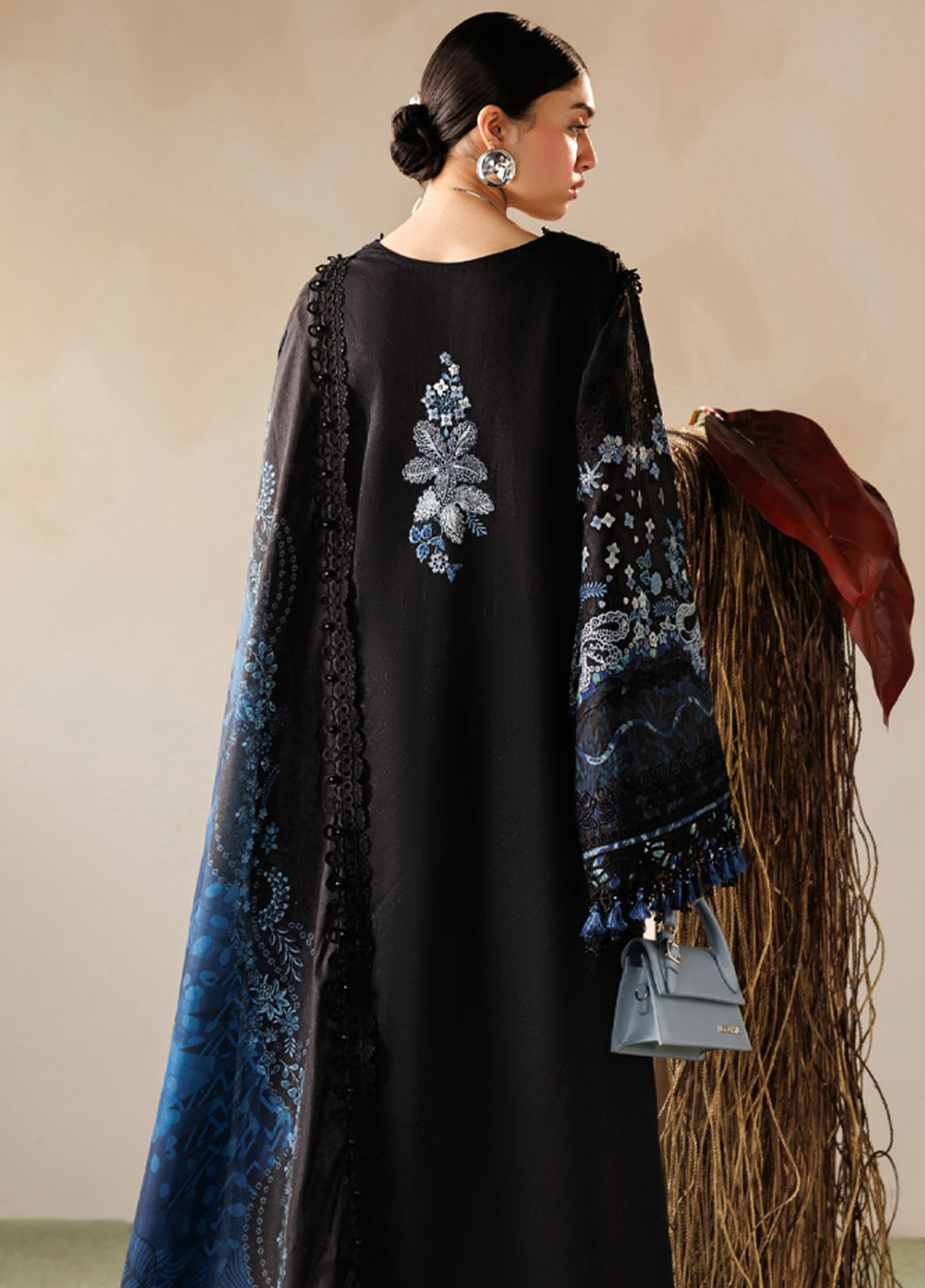 Baroque Embroidered Lawn 3 Piece Unstitched Suit BQ26EL D-08 Baroque Embroidered Lawn 3 Piece Unstitched Suit BQ26EL D-08