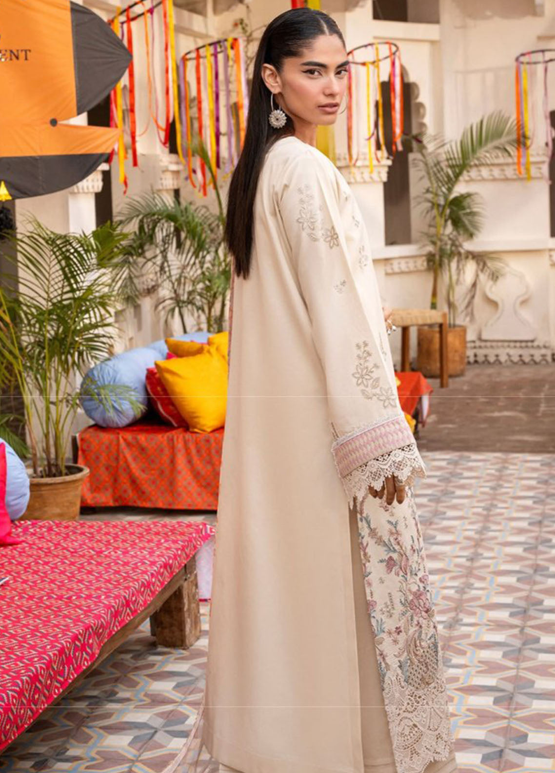 Basant By Florent Embroidered Lawn 3 Piece Unstitched Suit FL26BS FBC-5A Basant By Florent Embroidered Lawn 3 Piece Unstitched Suit FL26BS FBC-5A