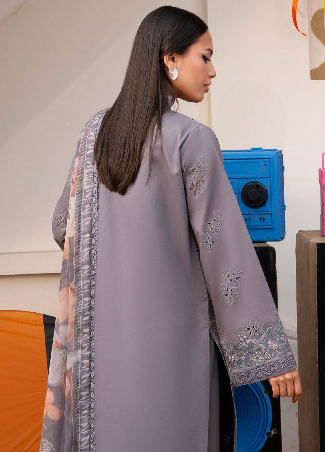 Basant By Florent Embroidered Lawn 3 Piece Unstitched Suit FL26BS FBC-7B Basant By Florent Embroidered Lawn 3 Piece Unstitched Suit FL26BS FBC-7B