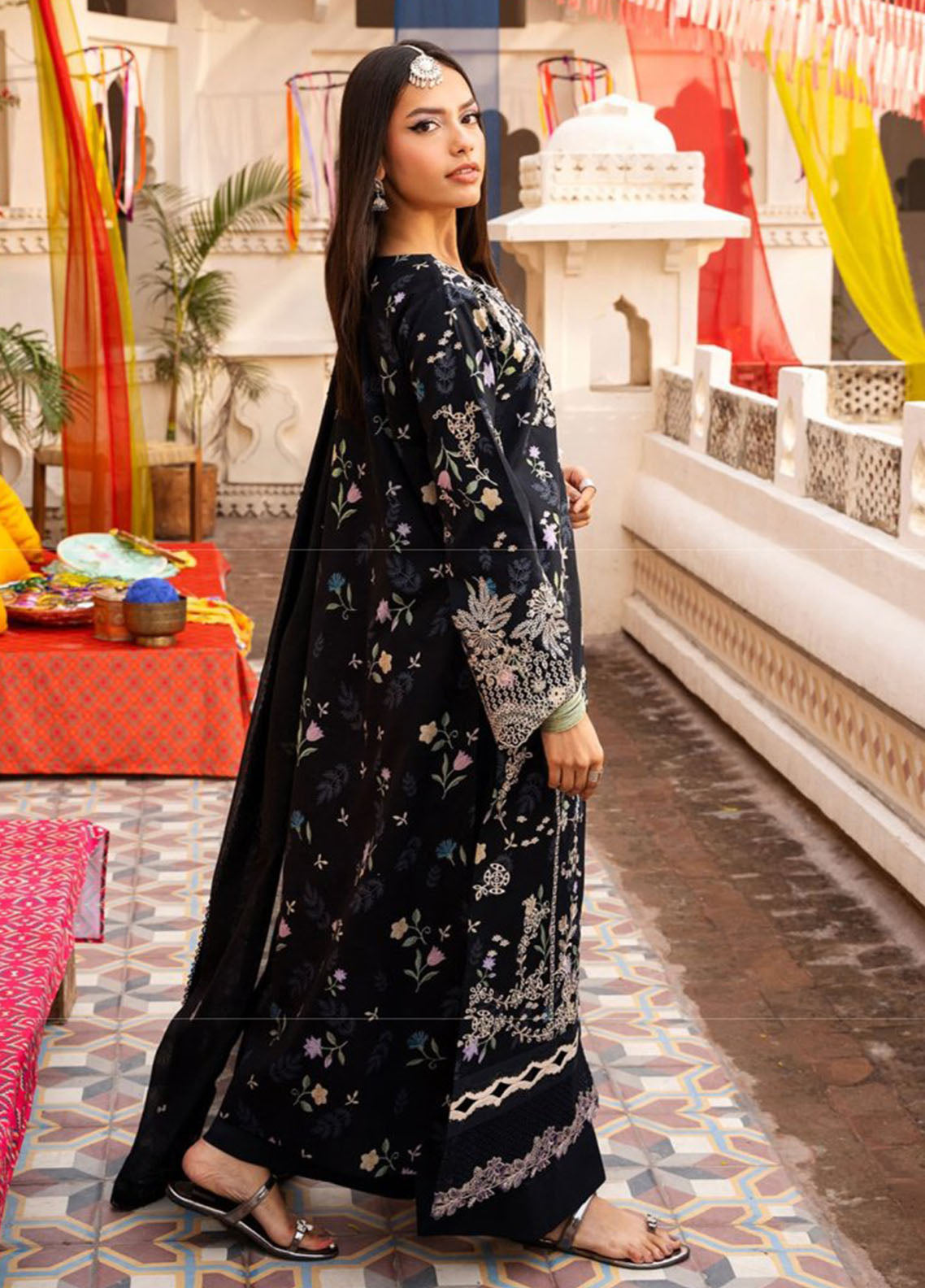 Basant By Florent Embroidered Lawn 3 Piece Unstitched Suit FL26BS FBC-8A Basant By Florent Embroidered Lawn 3 Piece Unstitched Suit FL26BS FBC-8A