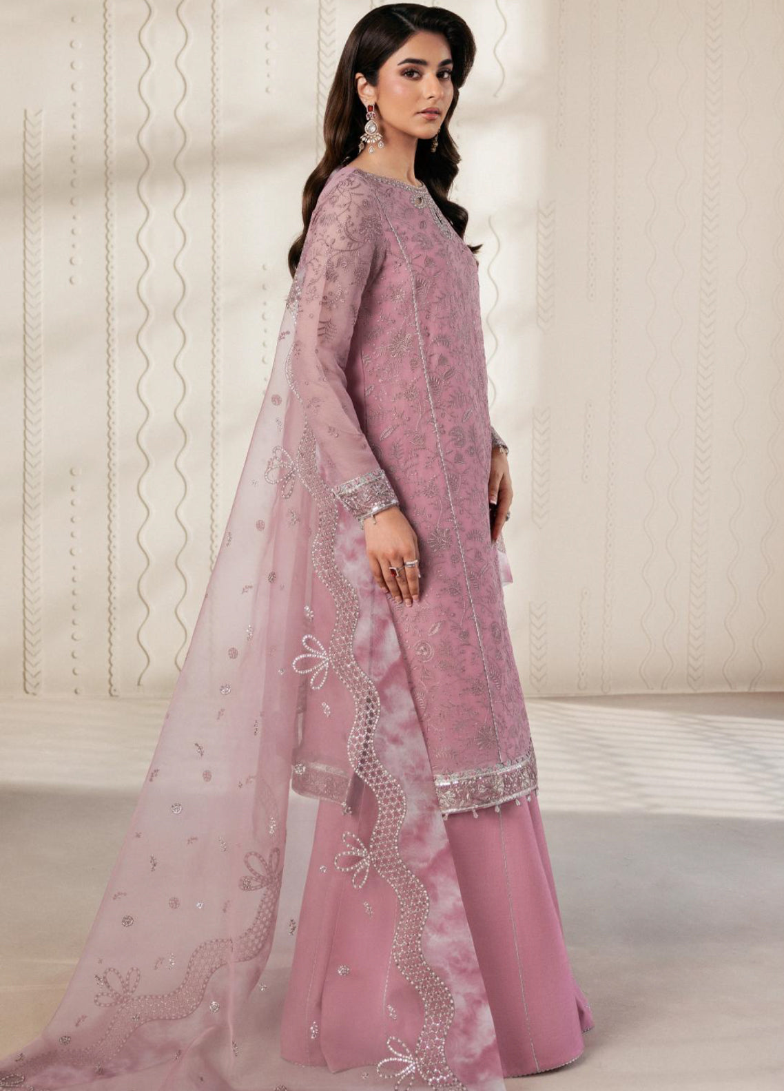 Bayaan By Zarif Embroidered Chiffon 3 Piece Unstitched Suit ZF26BCE D-03 SIYAAN Bayaan By Zarif Embroidered Chiffon 3 Piece Unstitched Suit ZF26BCE D-03 SIYAAN