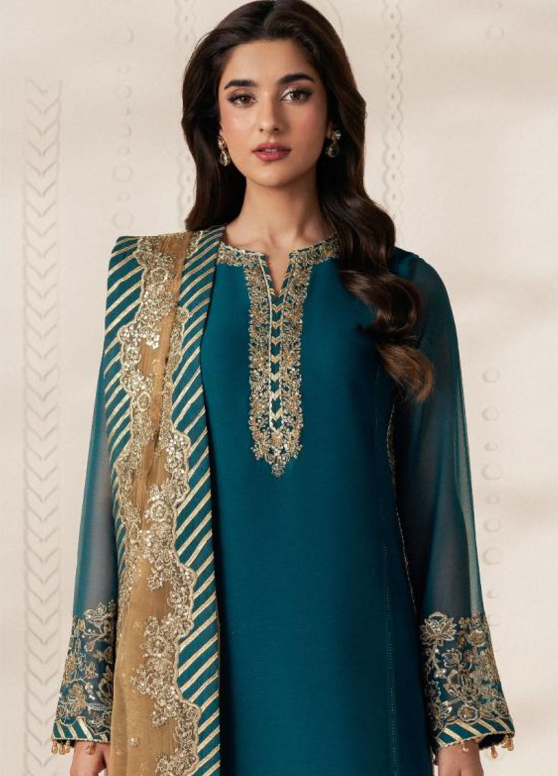 Bayaan By Zarif Embroidered Chiffon 3 Piece Unstitched Suit ZF26BCE D-06 JHEEL Bayaan By Zarif Embroidered Chiffon 3 Piece Unstitched Suit ZF26BCE D-06 JHEEL