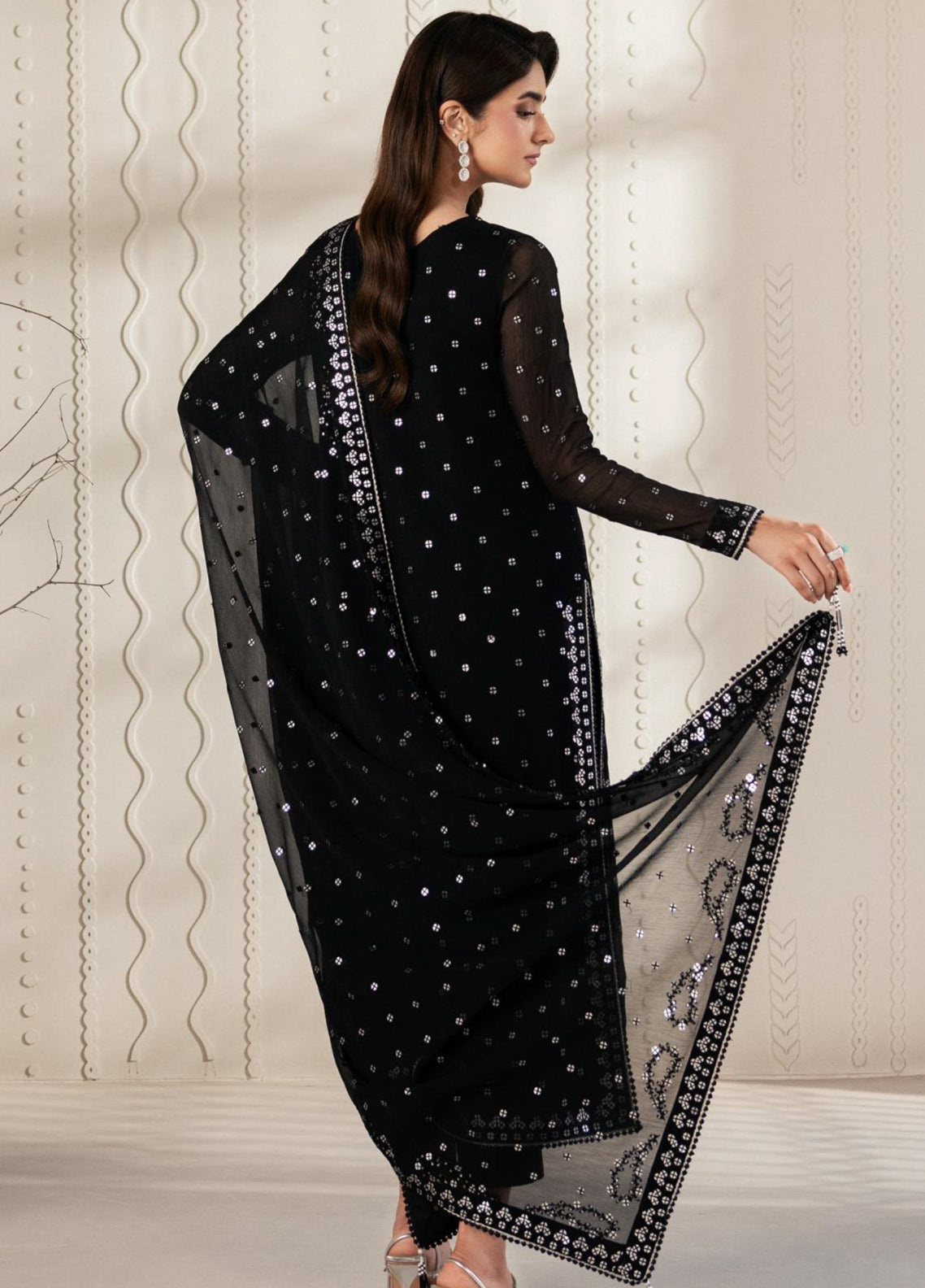 Bayaan By Zarif Embroidered Chiffon 3 Piece Unstitched Suit ZF26BCE D-07 SIYARA Bayaan By Zarif Embroidered Chiffon 3 Piece Unstitched Suit ZF26BCE D-07 SIYARA