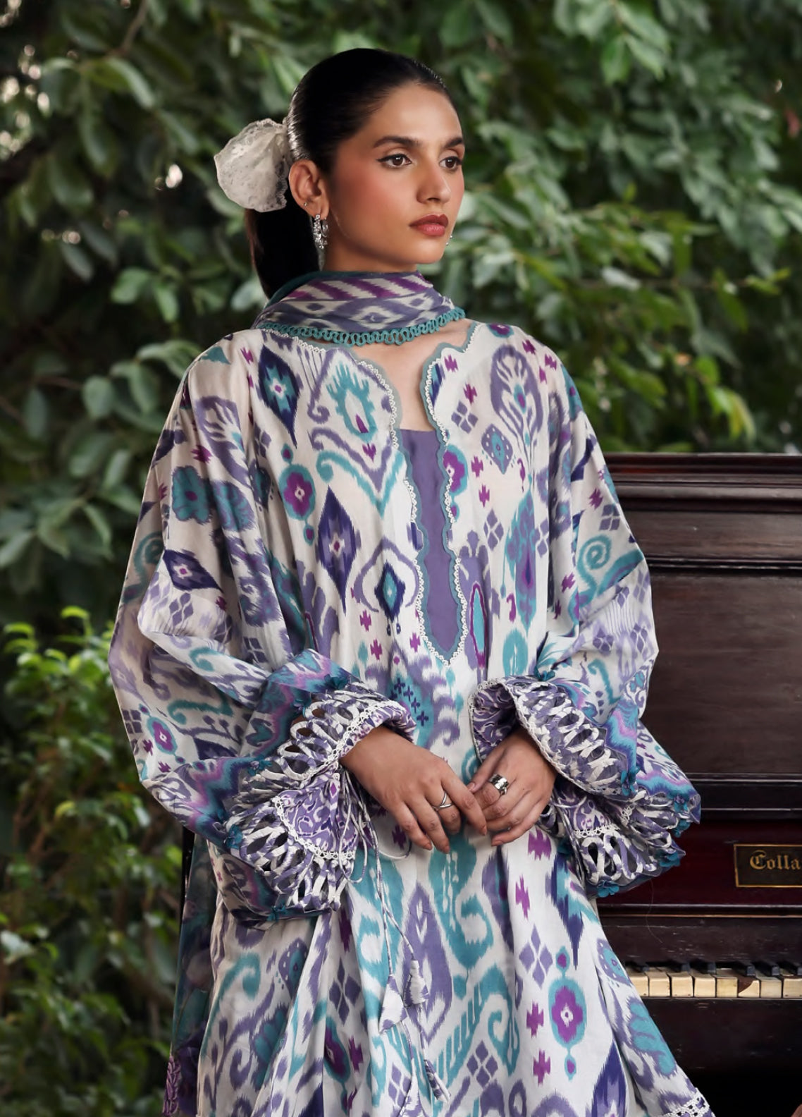 Belladore By Elaf Printed Lawn 3 Piece Unstitched Suit EF26BPC D-EPA-2A PRISM Belladore By Elaf Printed Lawn 3 Piece Unstitched Suit EF26BPC D-EPA-2A PRISM