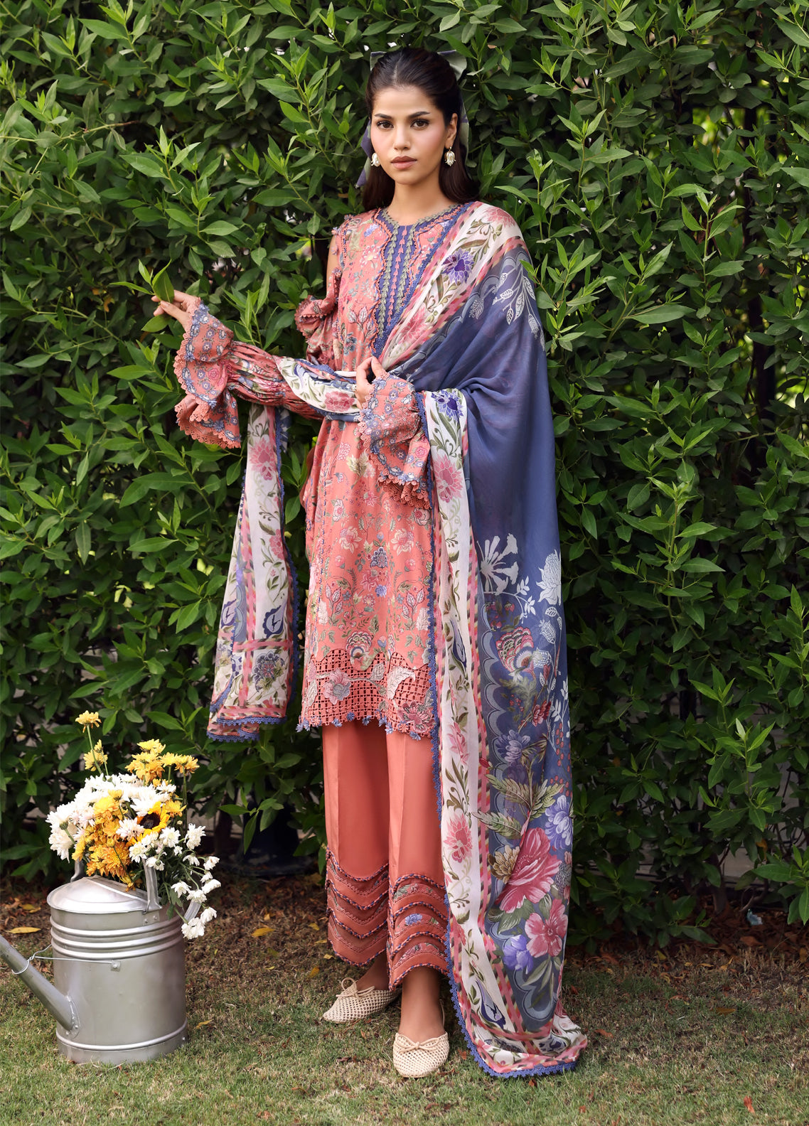 Belladore By Elaf Printed Lawn 3 Piece Unstitched Suit EF26BPC D-EPA-3B LOVELLE Belladore By Elaf Printed Lawn 3 Piece Unstitched Suit EF26BPC D-EPA-3B LOVELLE