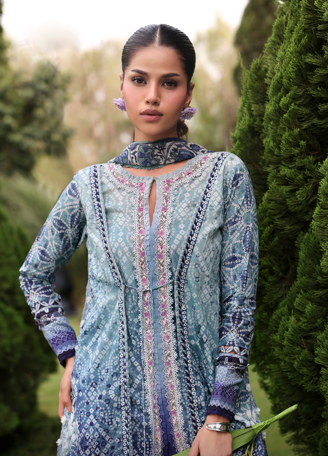 Belladore By Elaf Printed Lawn 3 Piece Unstitched Suit EF26BPC D-EPA-5A ECLAIR Belladore By Elaf Printed Lawn 3 Piece Unstitched Suit EF26BPC D-EPA-5A ECLAIR