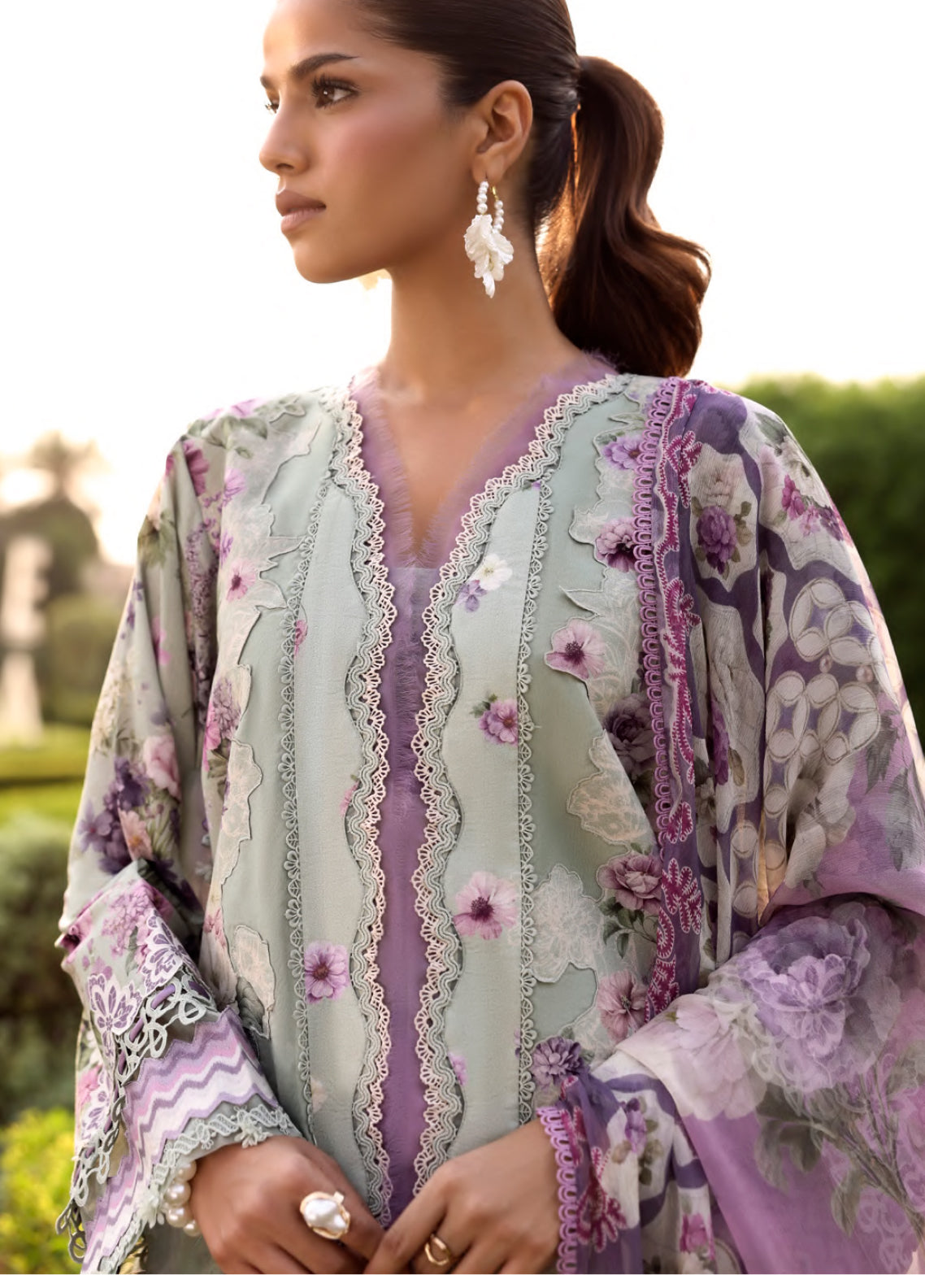 Belladore By Elaf Printed Lawn 3 Piece Unstitched Suit EF26BPC D-EPA-6A CASTELLA Belladore By Elaf Printed Lawn 3 Piece Unstitched Suit EF26BPC D-EPA-6A CASTELLA