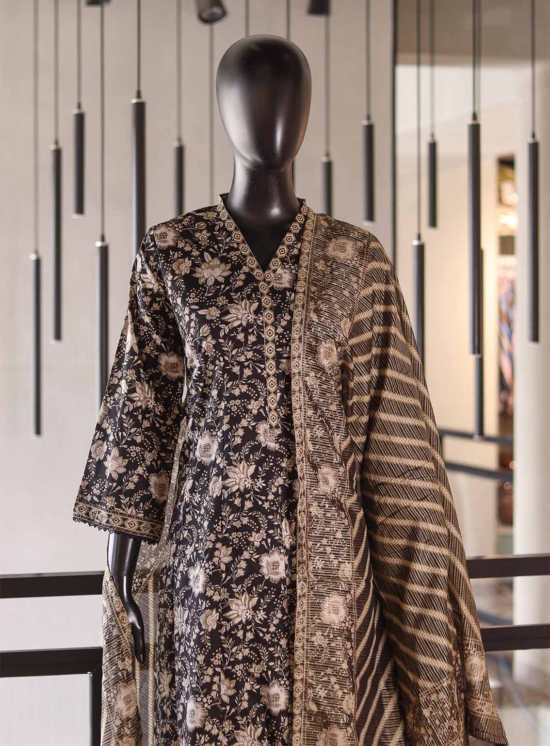 Bin Saeed Digital Printed Lawn Suits Stitched 3 Piece - BS25DPL RF01 Bin Saeed Digital Printed Lawn Suits Stitched 3 Piece - BS25DPL RF01