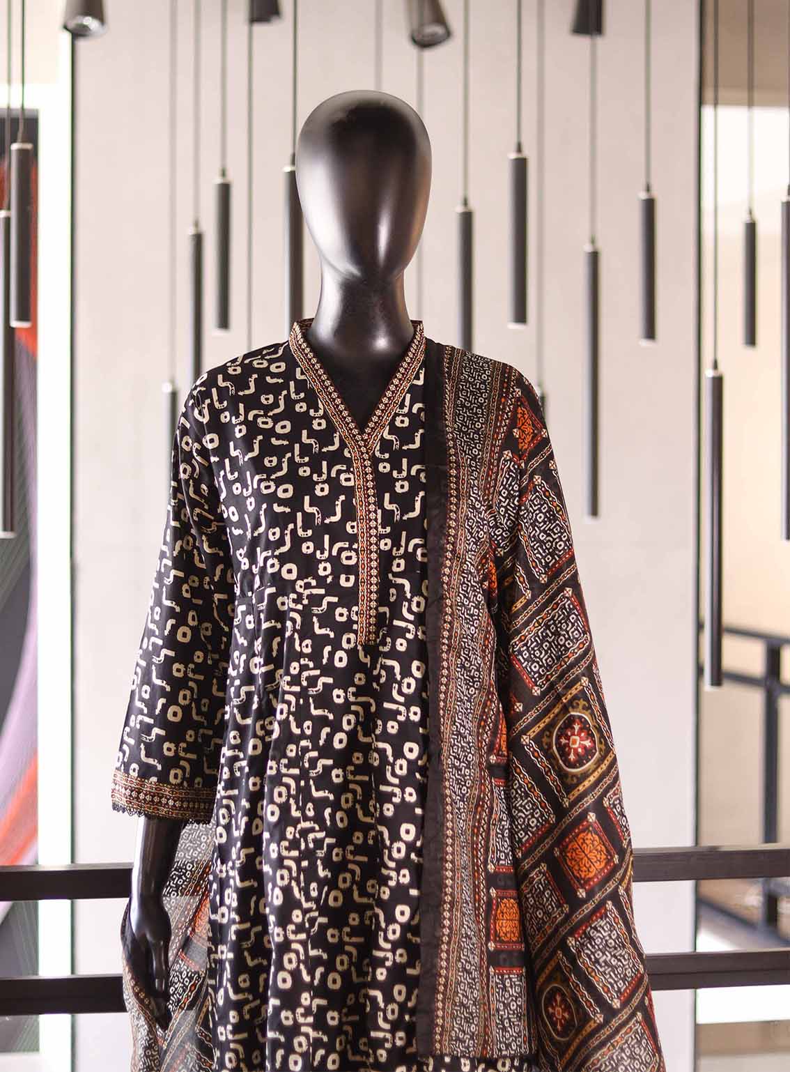 Bin Saeed Digital Printed Lawn Suits Stitched 3 Piece - BS25DPL RF02 Bin Saeed Digital Printed Lawn Suits Stitched 3 Piece - BS25DPL RF02