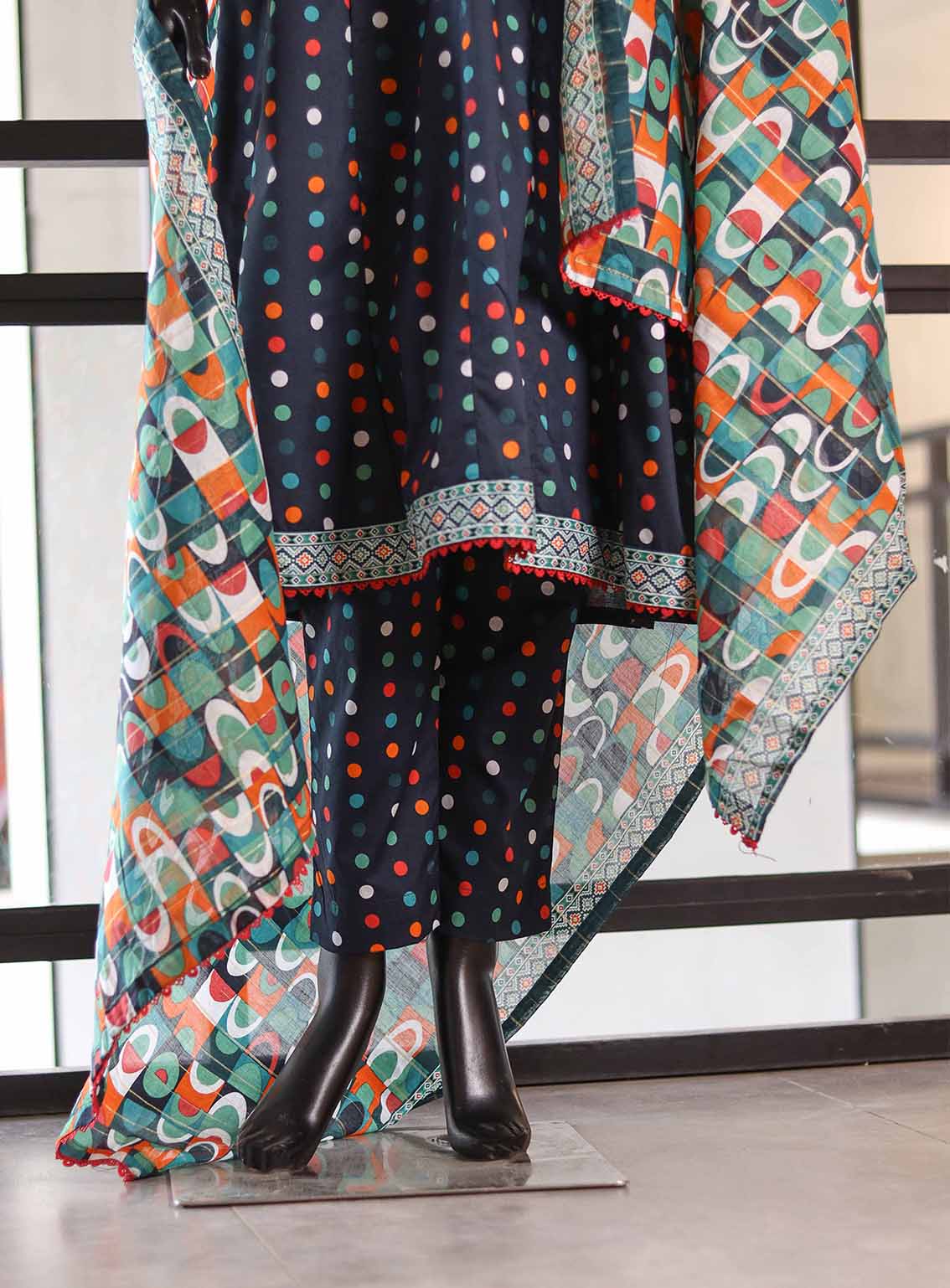 Bin Saeed Digital Printed Lawn Suits Stitched 3 Piece - BS25DPL RF05 Bin Saeed Digital Printed Lawn Suits Stitched 3 Piece - BS25DPL RF05