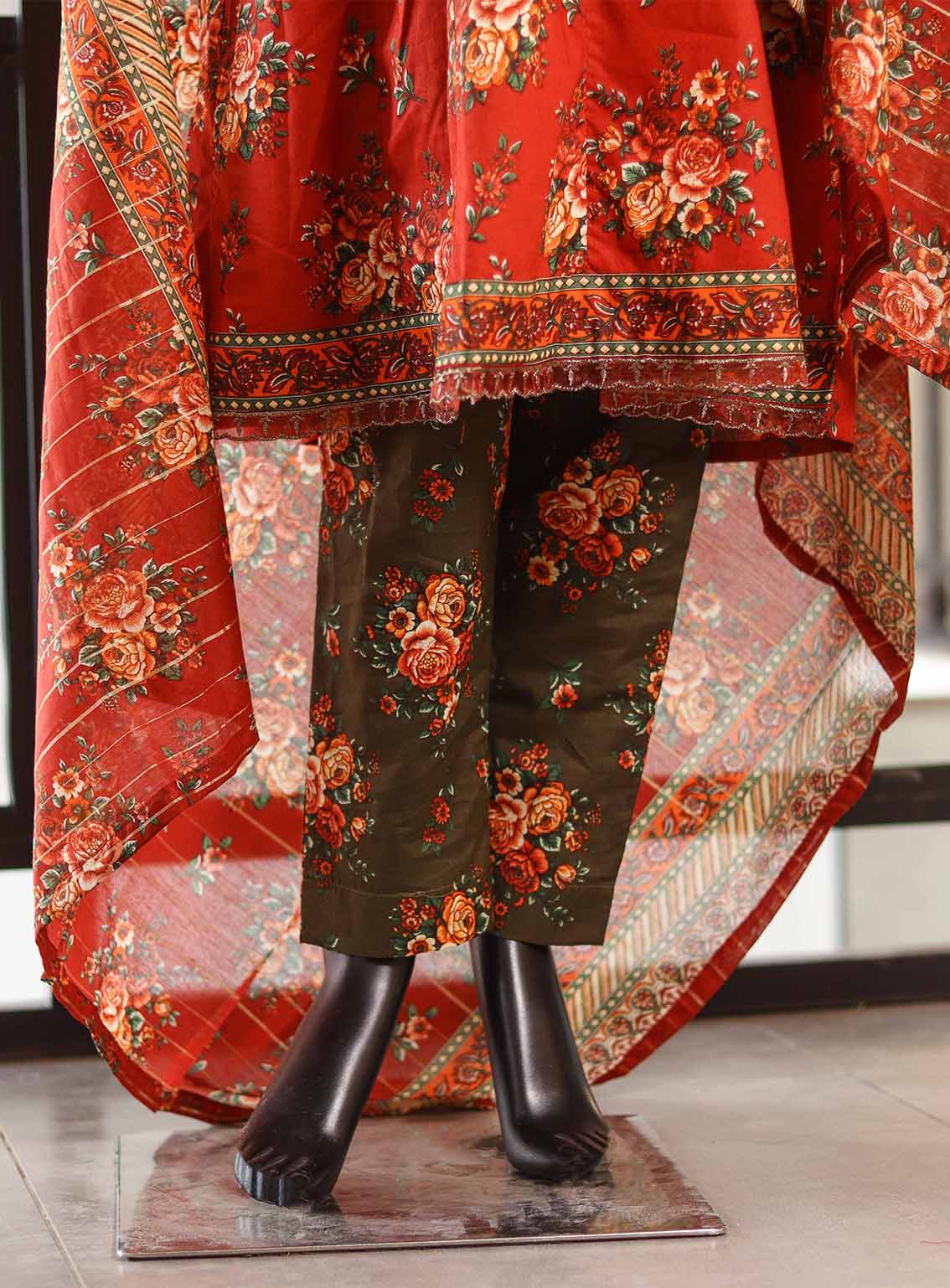 Bin Saeed Digital Printed Lawn Suits Stitched 3 Piece - BS25DPL RF07 Bin Saeed Digital Printed Lawn Suits Stitched 3 Piece - BS25DPL RF07