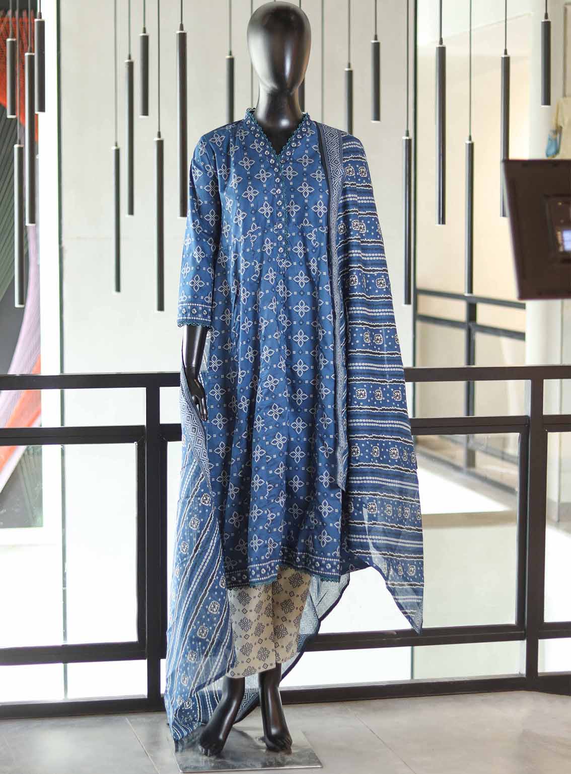 Bin Saeed Digital Printed Lawn Suits Stitched 3 Piece - BS25DPL RF10 Bin Saeed Digital Printed Lawn Suits Stitched 3 Piece - BS25DPL RF10
