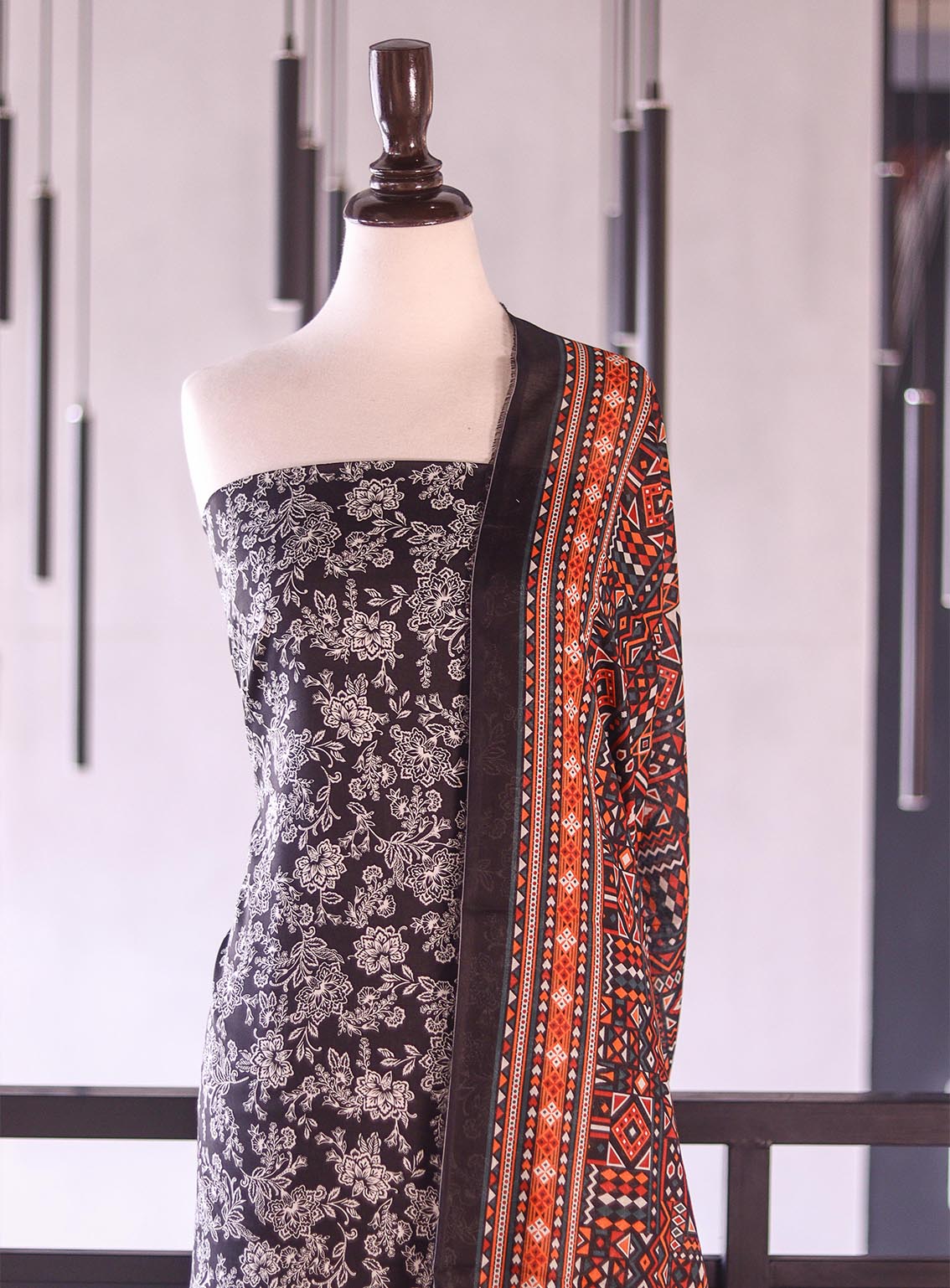 Bin Saeed Digital Printed Lawn Suits Unstitched 3 Piece BS26P ALL86 Bin Saeed Digital Printed Lawn Suits Unstitched 3 Piece BS26P ALL86