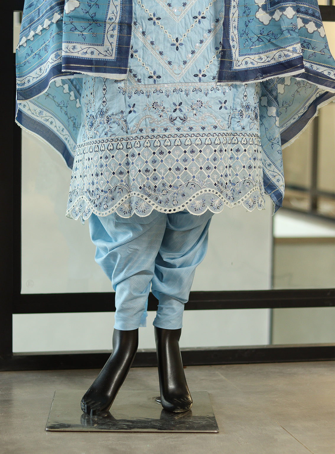 Bin Saeed Embroidered Cotton Suits Unstitched 3 Piece - BS25EC 98 Bin Saeed Embroidered Cotton Suits Unstitched 3 Piece - BS25EC 98