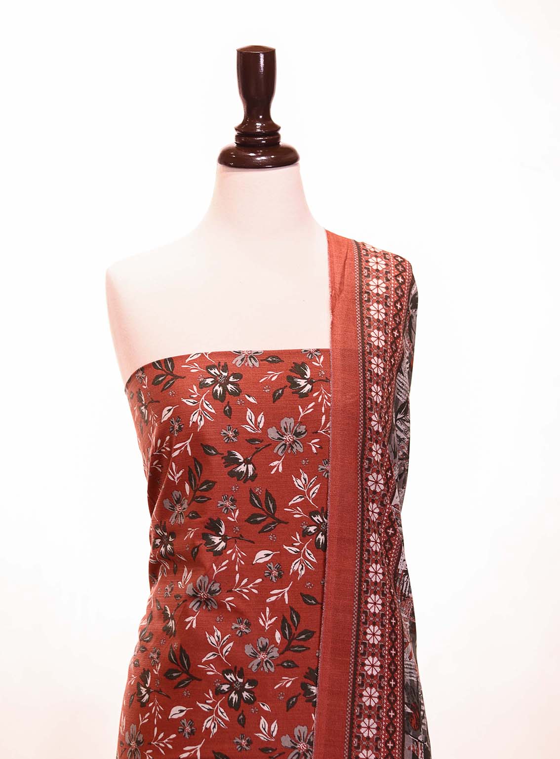 Bin Saeed Printed Khaddar Suits Unstitched 3 Piece - BS25K ALL06 Bin Saeed Printed Khaddar Suits Unstitched 3 Piece - BS25K ALL06