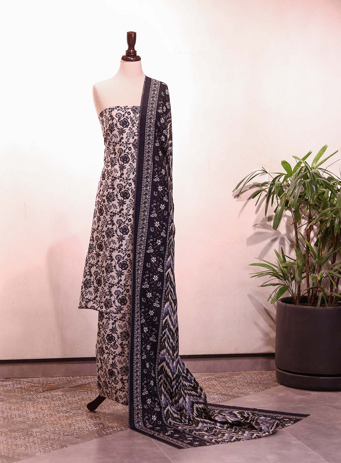 Bin Saeed Printed Khaddar Suits Unstitched 3 Piece - BS25K ALL11 Bin Saeed Printed Khaddar Suits Unstitched 3 Piece - BS25K ALL11