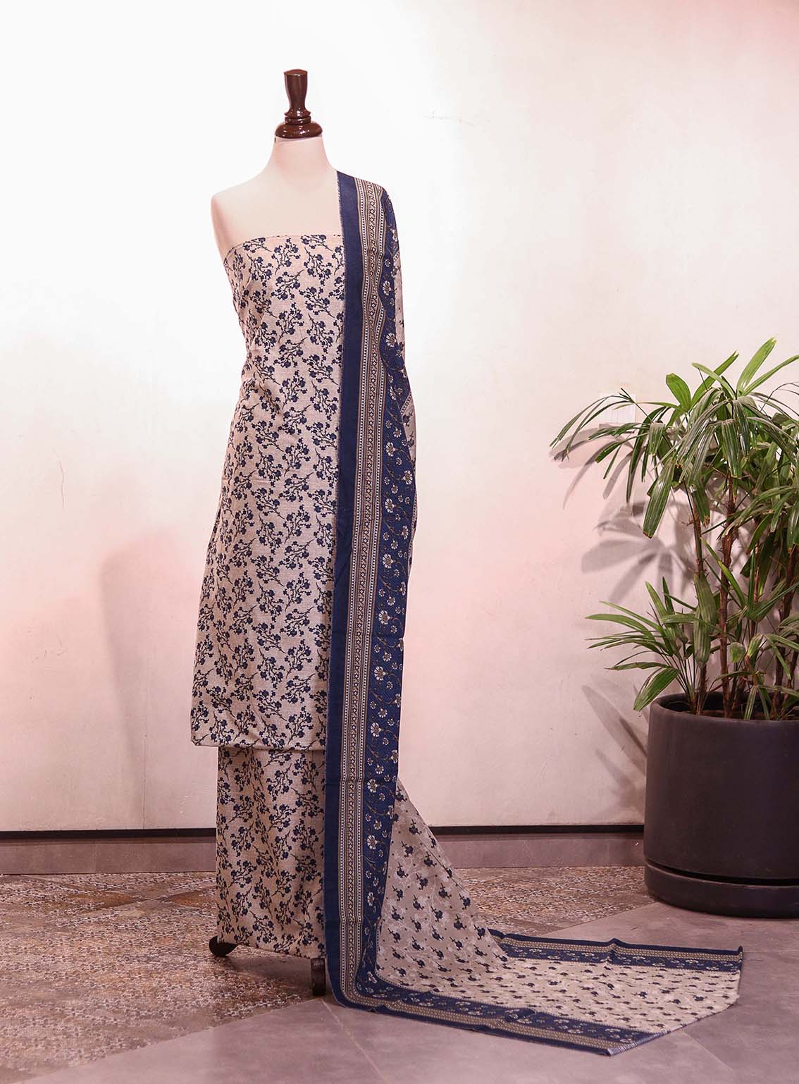 Bin Saeed Printed Khaddar Suits Unstitched 3 Piece - BS25K ALL14 Bin Saeed Printed Khaddar Suits Unstitched 3 Piece - BS25K ALL14