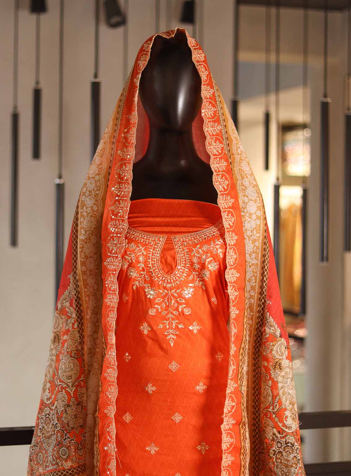 Bin Saeed Embroidered Lawn Suits Unstitched 3 Piece - BS25EC 192 Bin Saeed Embroidered Lawn Suits Unstitched 3 Piece - BS25EC 192