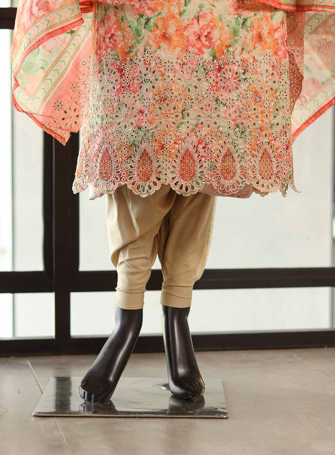 Bin Saeed Embroidered Lawn Suits Unstitched 3 Piece - BS25EC 46 Bin Saeed Embroidered Lawn Suits Unstitched 3 Piece - BS25EC 46