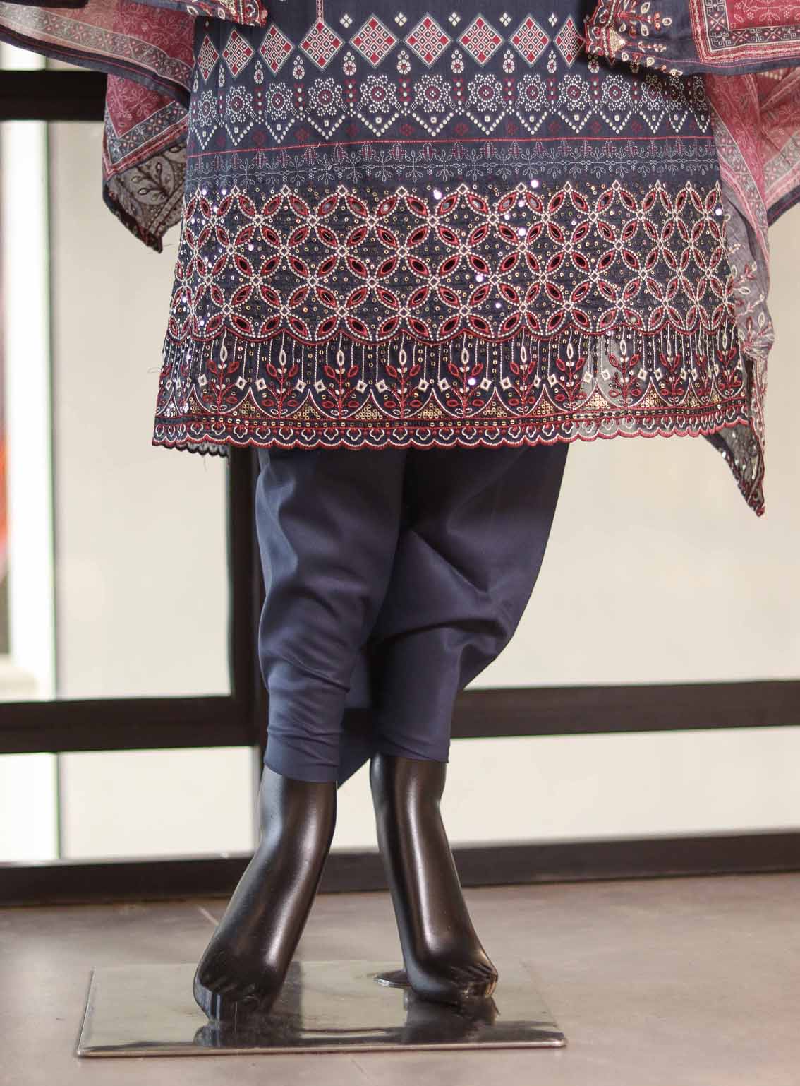 Bin Saeed Embroidered Lawn Suits Unstitched 3 Piece - BS25EC 48 Bin Saeed Embroidered Lawn Suits Unstitched 3 Piece - BS25EC 48