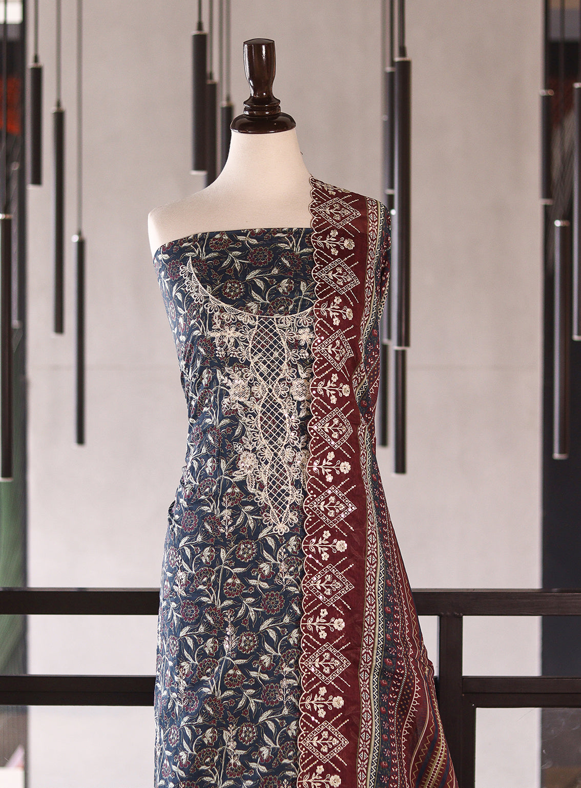 Bin Saeed Digital Embroidered Lawn 3 Piece Unstitched Suits BS26DEL D-555 Bin Saeed Digital Embroidered Lawn 3 Piece Unstitched Suits BS26DEL D-555