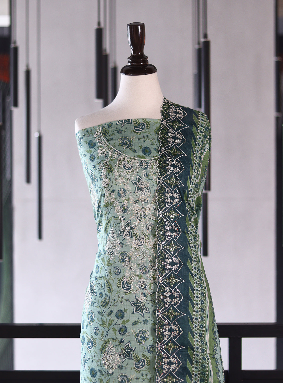 Bin Saeed Digital Embroidered Lawn 3 Piece Unstitched Suits BS26DEL D-565 Bin Saeed Digital Embroidered Lawn 3 Piece Unstitched Suits BS26DEL D-565