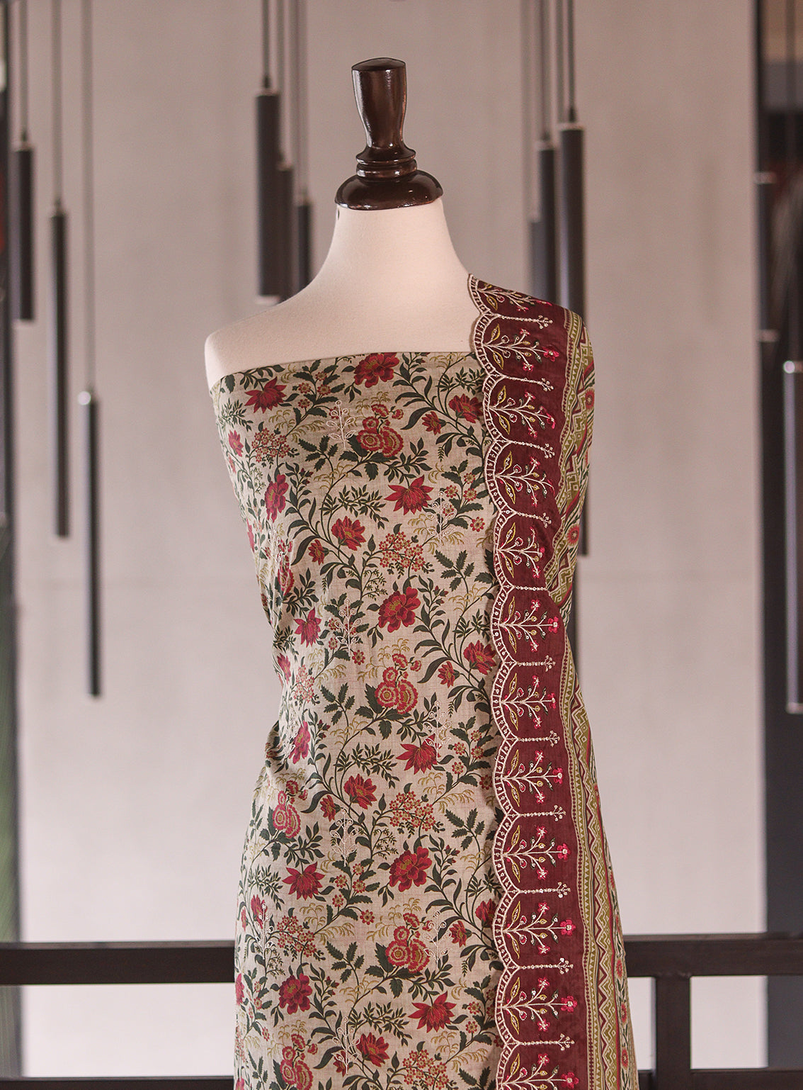 Bin Saeed Digital Embroidered Lawn 3 Piece Unstitched Suits BS26DEL D-814 Bin Saeed Digital Embroidered Lawn 3 Piece Unstitched Suits BS26DEL D-814