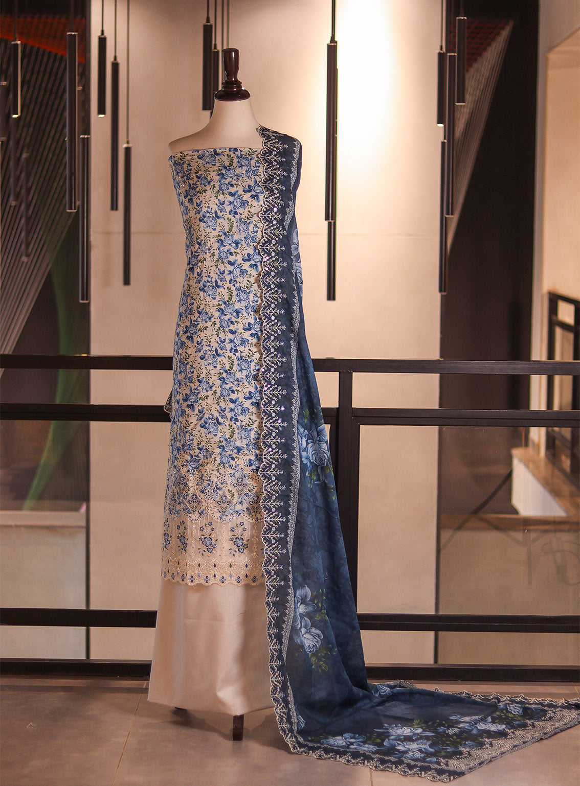 Bin Saeed Digital Embroidered Lawn 3 Piece Unstitched Suits BS26DEL D-981 Bin Saeed Digital Embroidered Lawn 3 Piece Unstitched Suits BS26DEL D-981