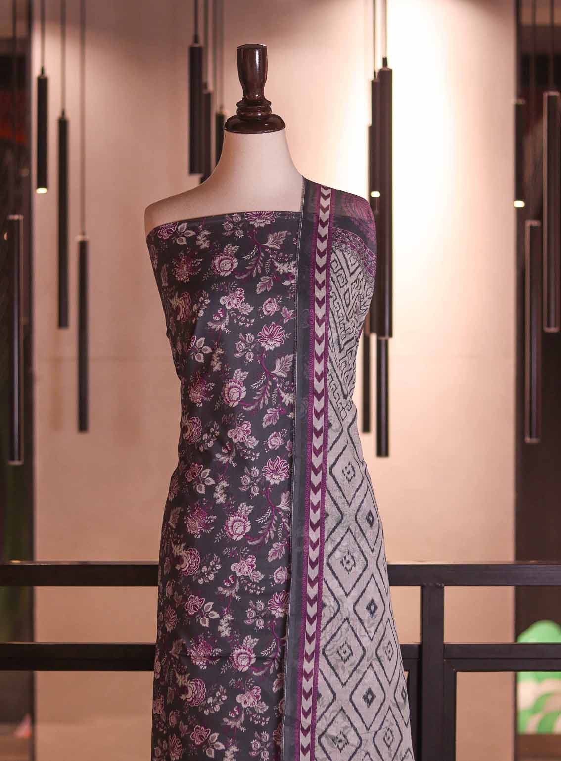 Bin Saeed Digital Printed Cotton 3 Piece Unstitched Suits BS26DPL D-025 Bin Saeed Digital Printed Cotton 3 Piece Unstitched Suits BS26DPL D-025