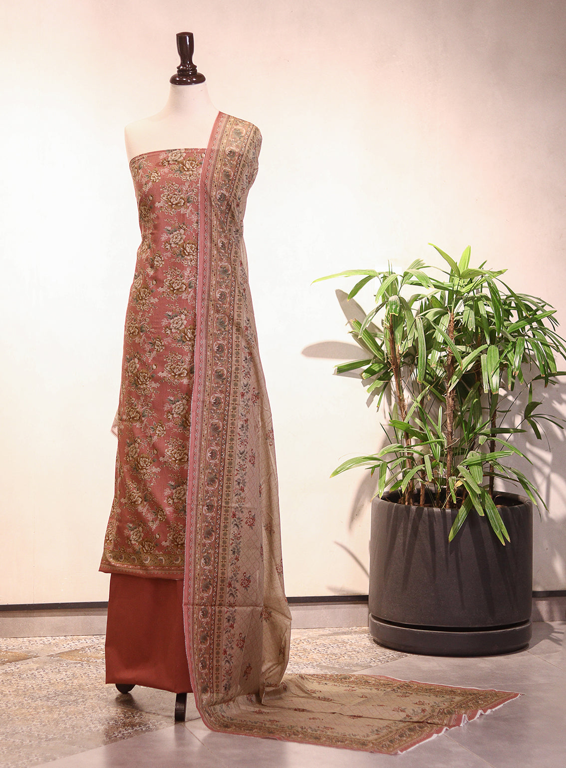 Bin Saeed Digital Printed Lawn 3 Piece Unstitched Suit BS26P D-233 Bin Saeed Digital Printed Lawn 3 Piece Unstitched Suit BS26P D-233