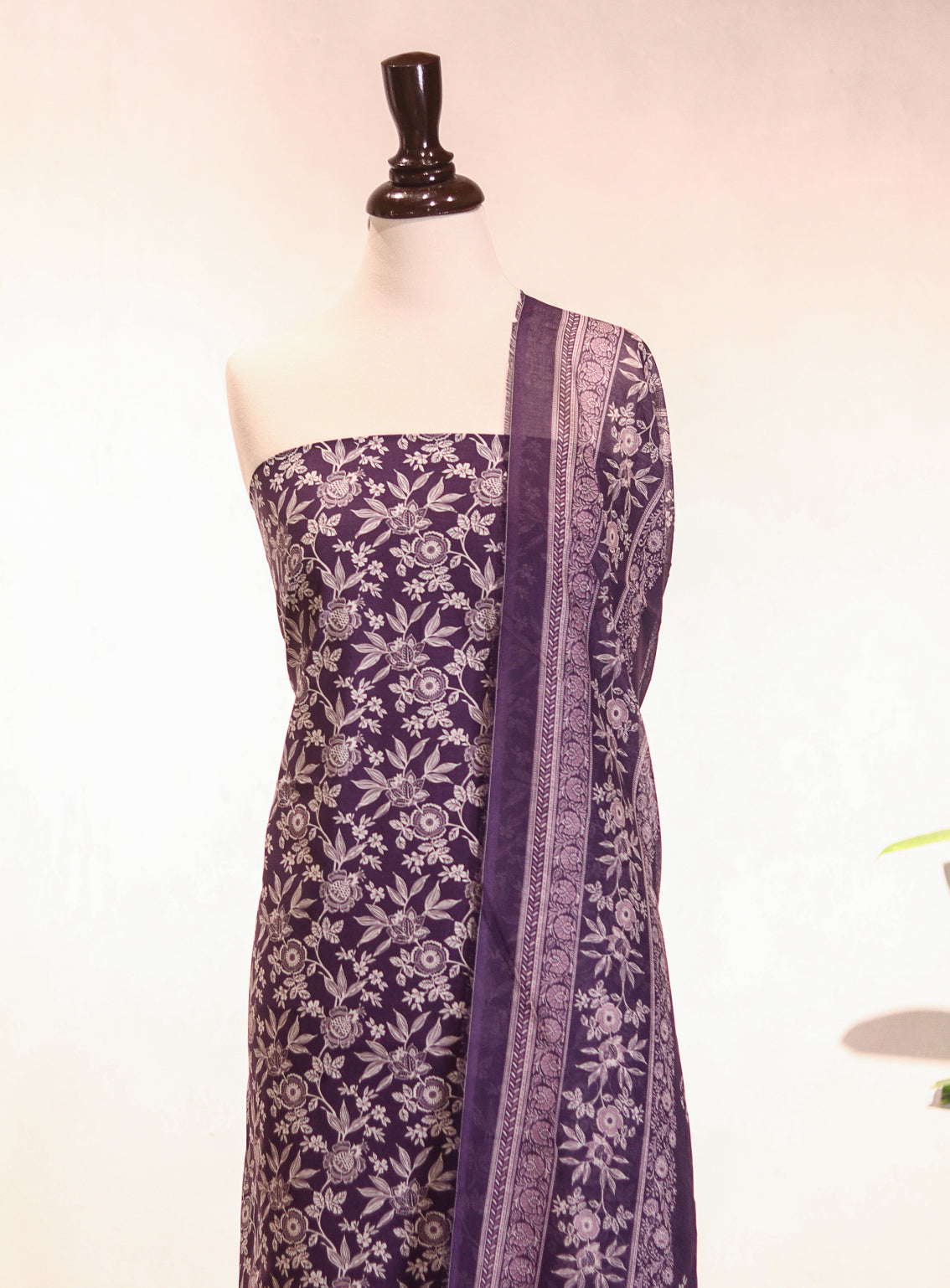 Bin Saeed Digital Printed Lawn 3 Piece Unstitched Suit BS26P D-ALL56 Bin Saeed Digital Printed Lawn 3 Piece Unstitched Suit BS26P D-ALL56