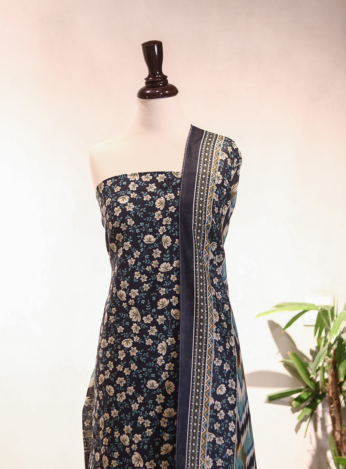 Bin Saeed Digital Printed Lawn 3 Piece Unstitched Suit BS26P D-ALL57 Bin Saeed Digital Printed Lawn 3 Piece Unstitched Suit BS26P D-ALL57