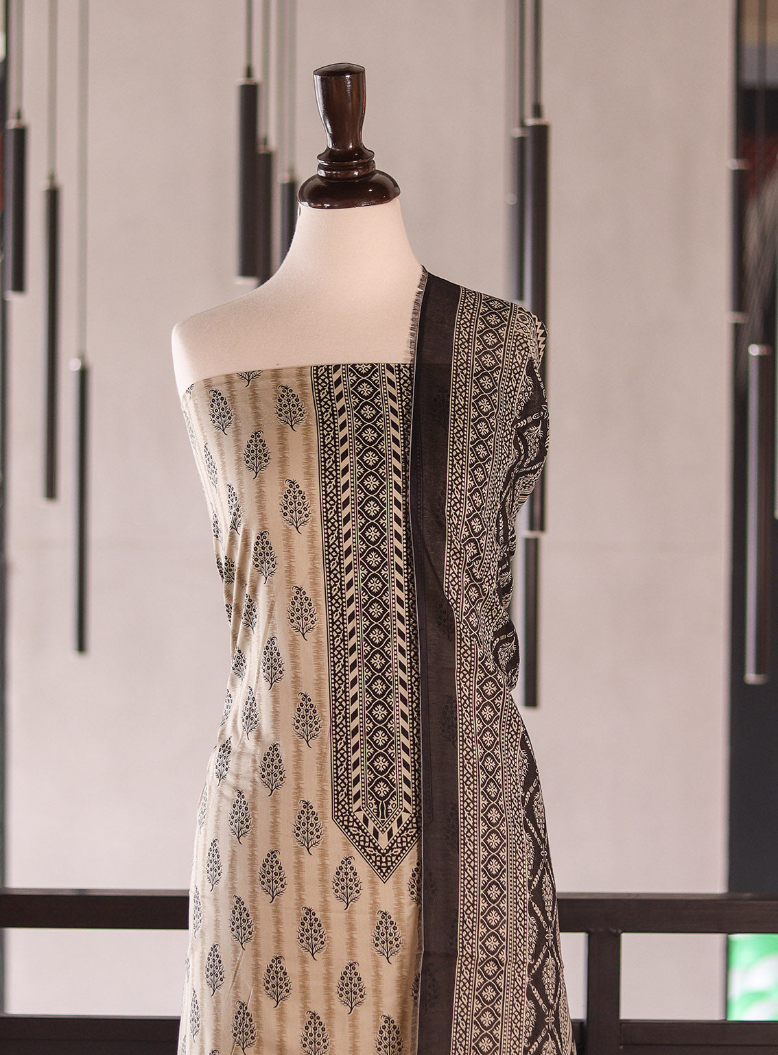 Bin Saeed Digital Printed Lawn 3 Piece Unstitched Suits BS26DPL D-625 Bin Saeed Digital Printed Lawn 3 Piece Unstitched Suits BS26DPL D-625
