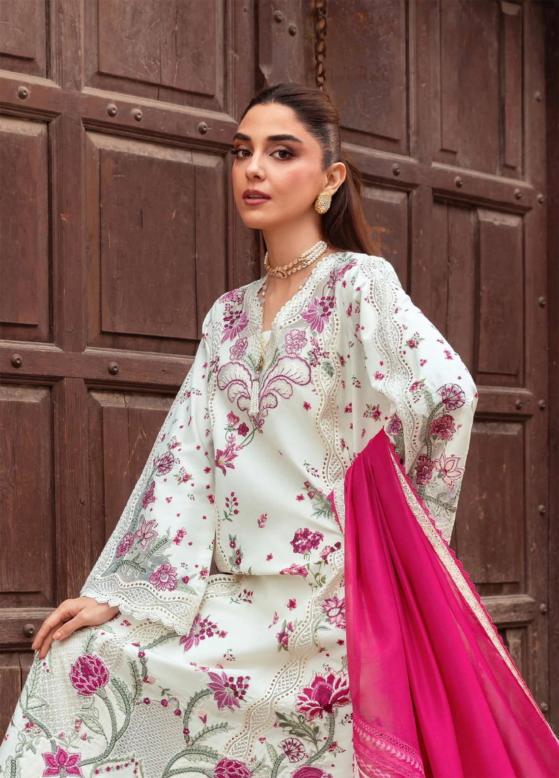 Breeze By Saira Shakira Luxury Embroidered Lawn 3 Piece Unstitched Suit SSH26BLL D-1A IVY Breeze By Saira Shakira Luxury Embroidered Lawn 3 Piece Unstitched Suit SSH26BLL D-1A IVY