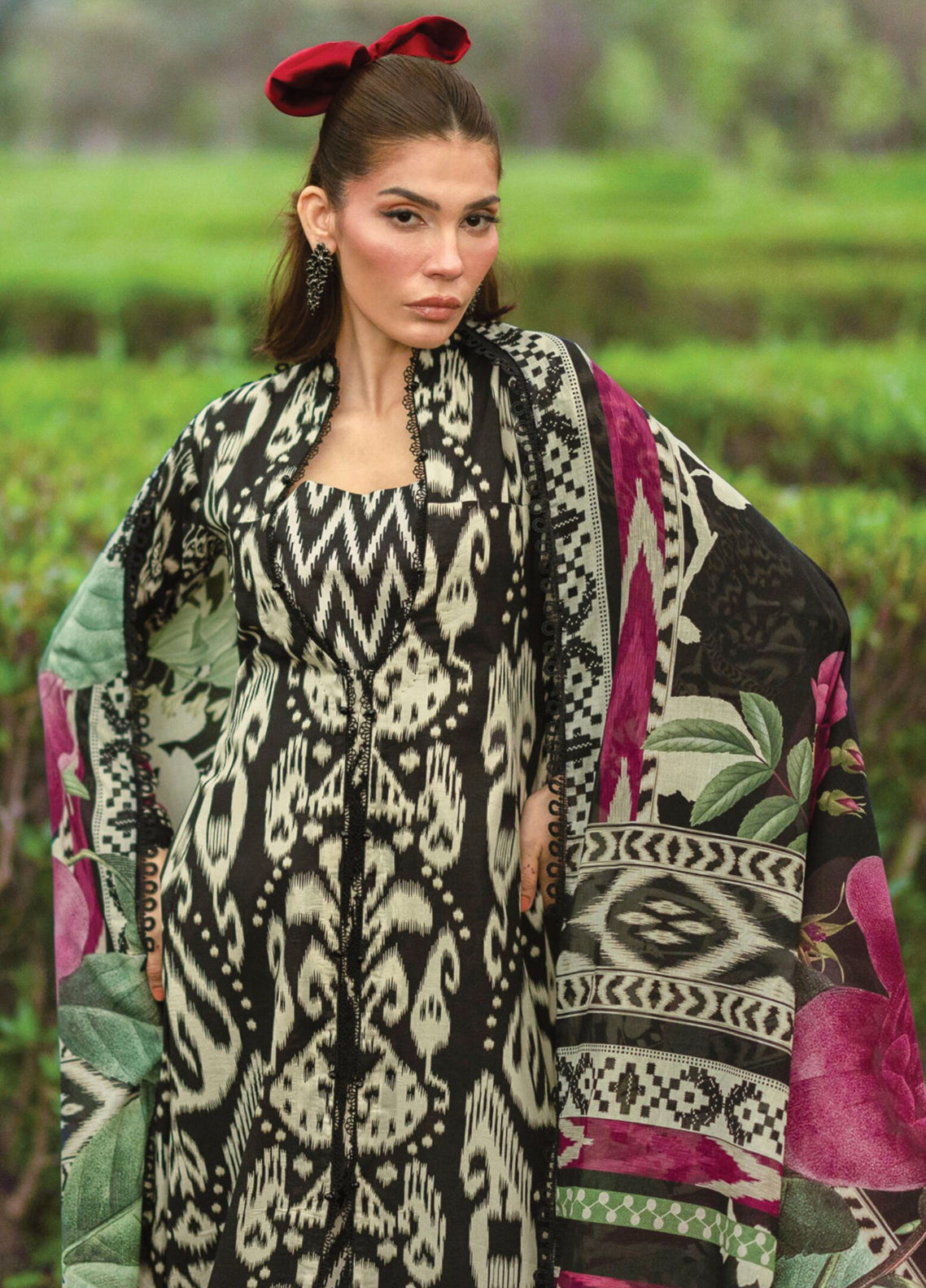 Bridgerton By Elaf Premium Printed Lawn 3 Piece Unstitched Suit EF26BP D-EPB-1B REGINA Bridgerton By Elaf Premium Printed Lawn 3 Piece Unstitched Suit EF26BP D-EPB-1B REGINA