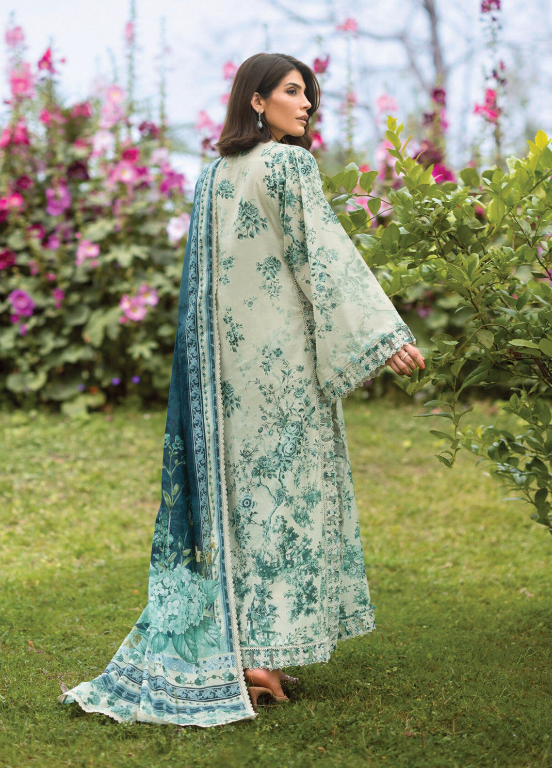Bridgerton By Elaf Premium Printed Lawn 3 Piece Unstitched Suit EF26BP D-EPB-7A DAPHANEE Bridgerton By Elaf Premium Printed Lawn 3 Piece Unstitched Suit EF26BP D-EPB-7A DAPHANEE