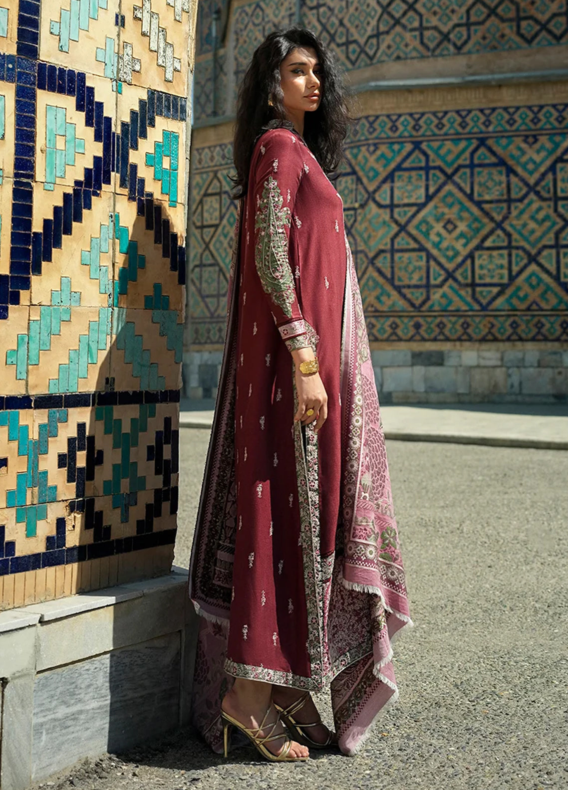 Broadway By Mushq Embroidered Crepe 3 Piece Unstitched Suit MQ26BER D-110 TIMURID ROSE Broadway By Mushq Embroidered Crepe 3 Piece Unstitched Suit MQ26BER D-110 TIMURID ROSE