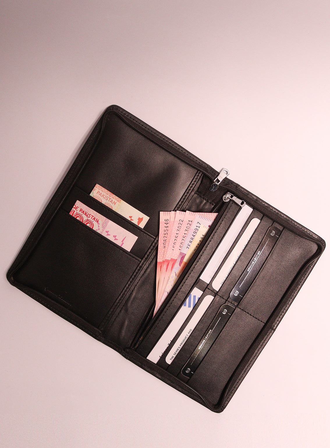 BuckBay Cow Plain Travel Clutch By Gilani Black - GIL24TC 02 BuckBay Cow Plain Travel Clutch By Gilani Black - GIL24TC 02